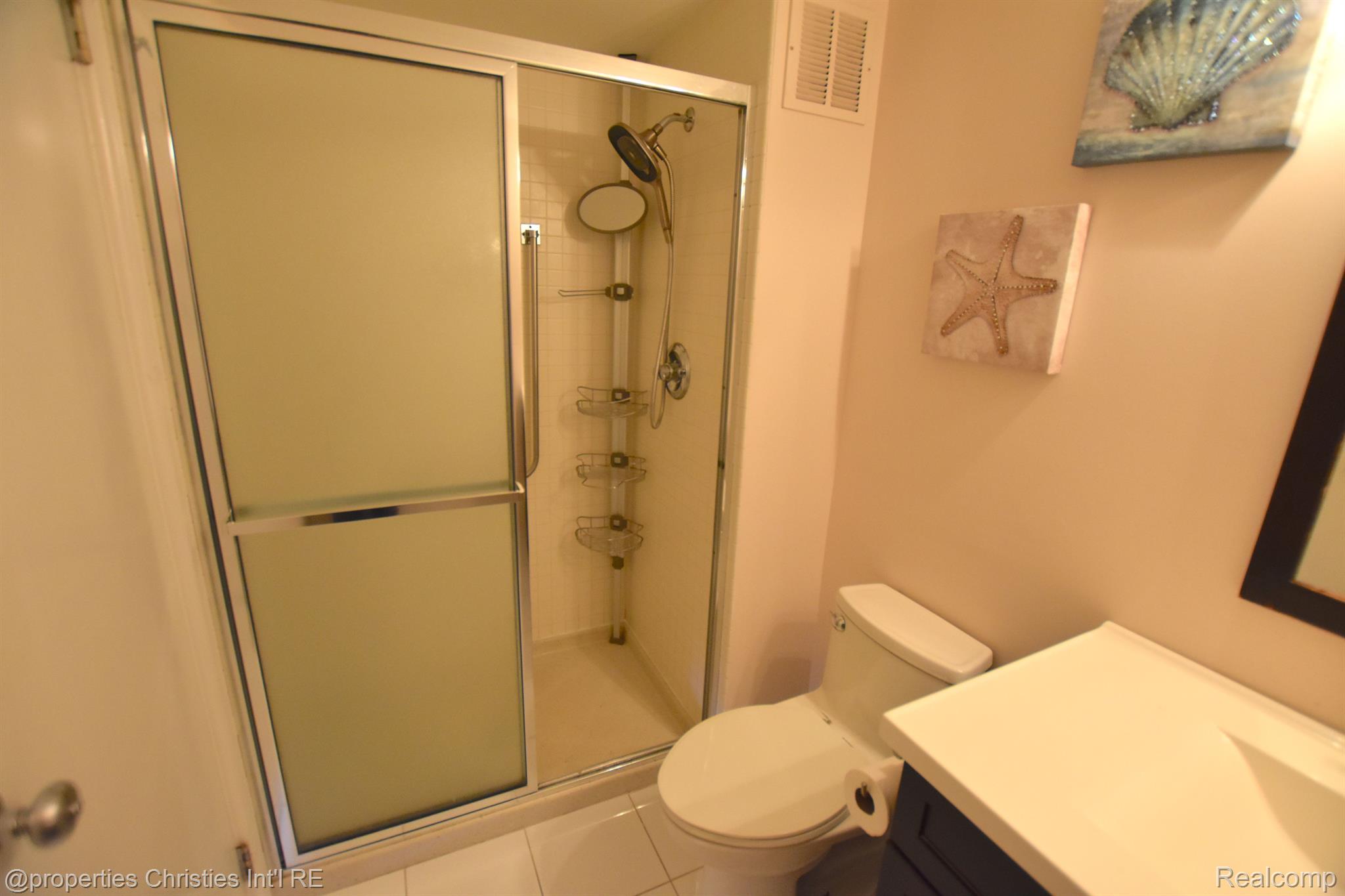 600 W BROWN Street Unit: 201