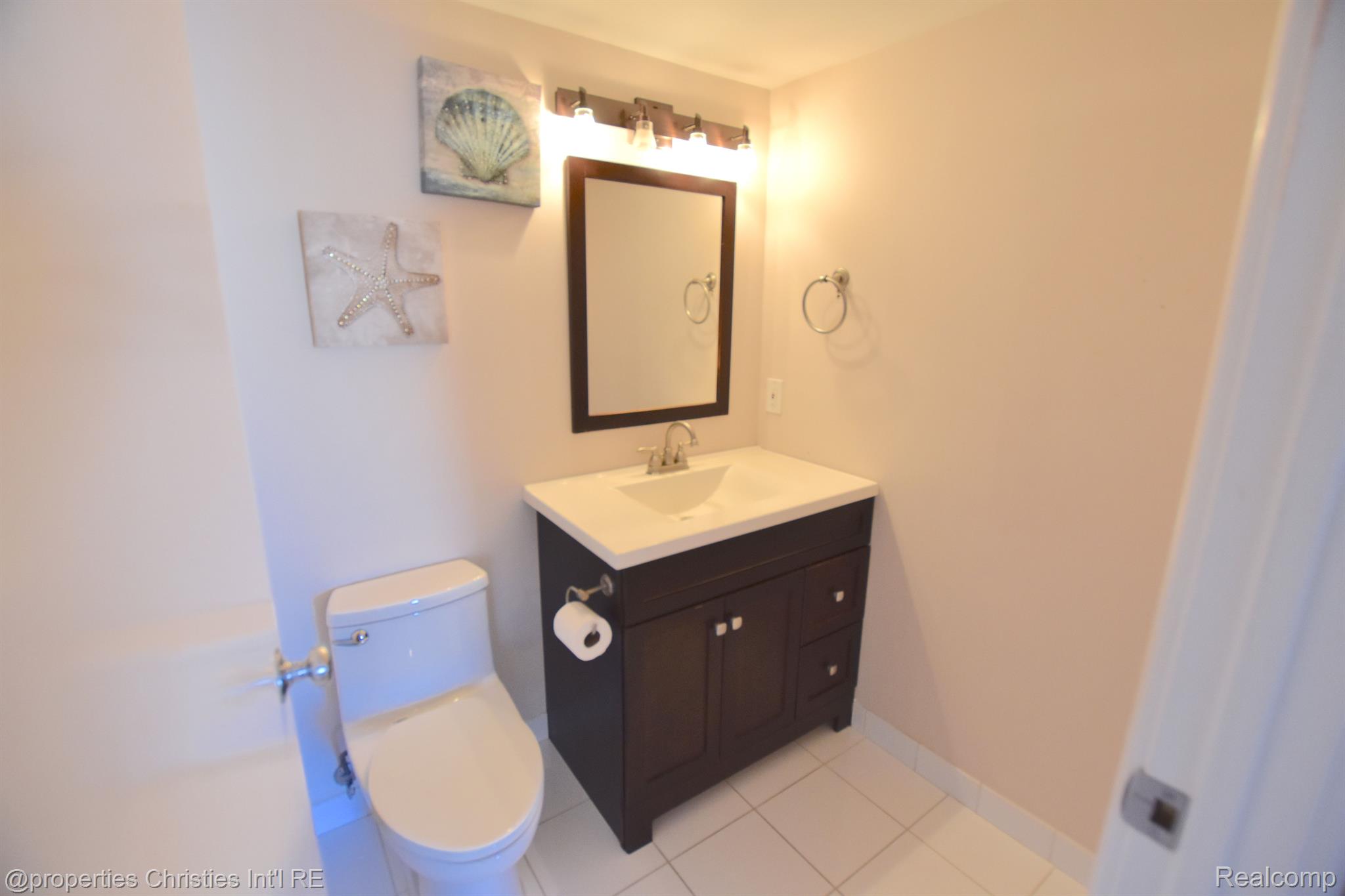 600 W BROWN Street Unit: 201