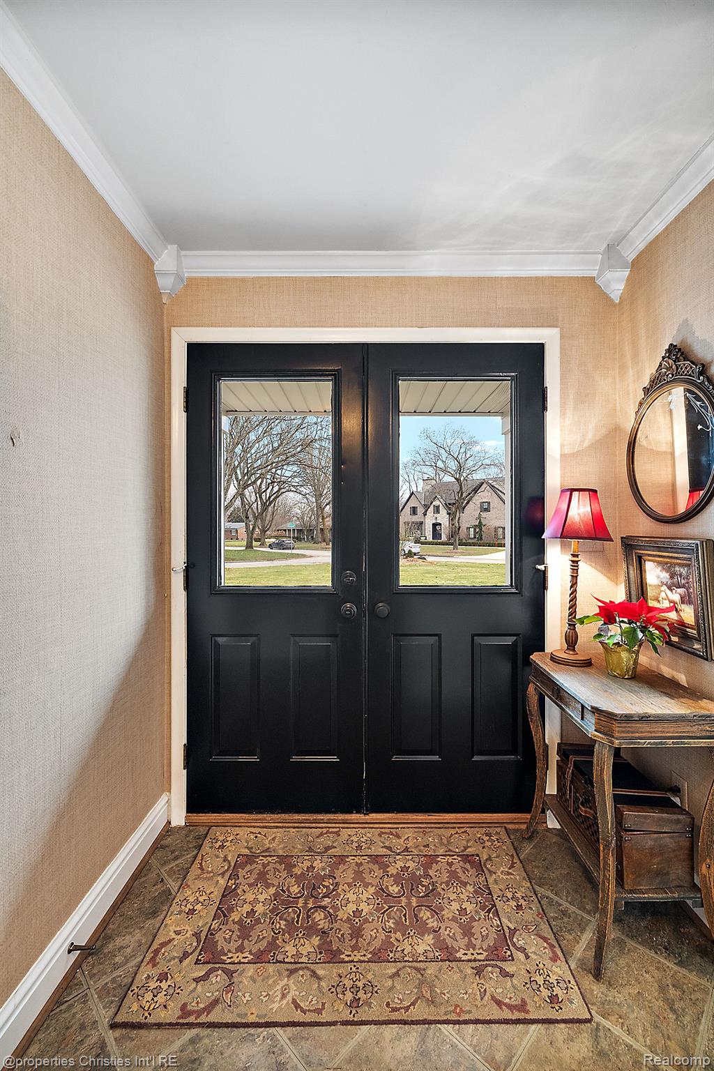 442 DALEBROOK Lane