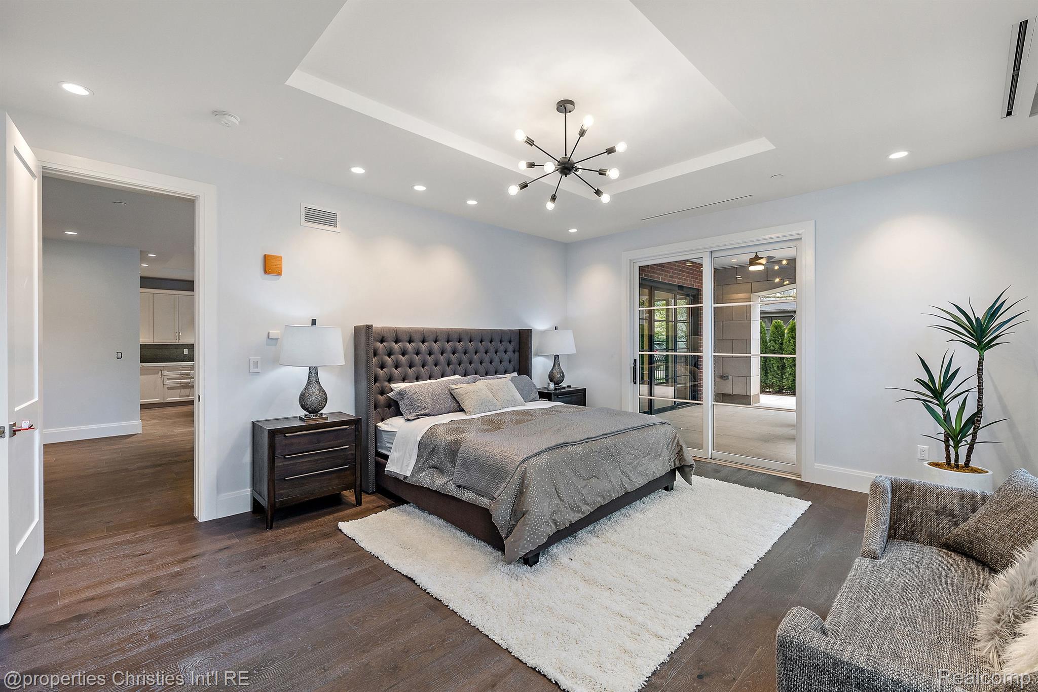 420 E FRANK Street Unit: 101