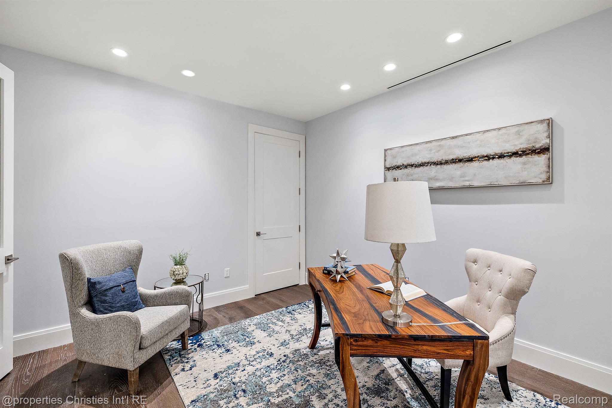 420 E FRANK Street Unit: 101