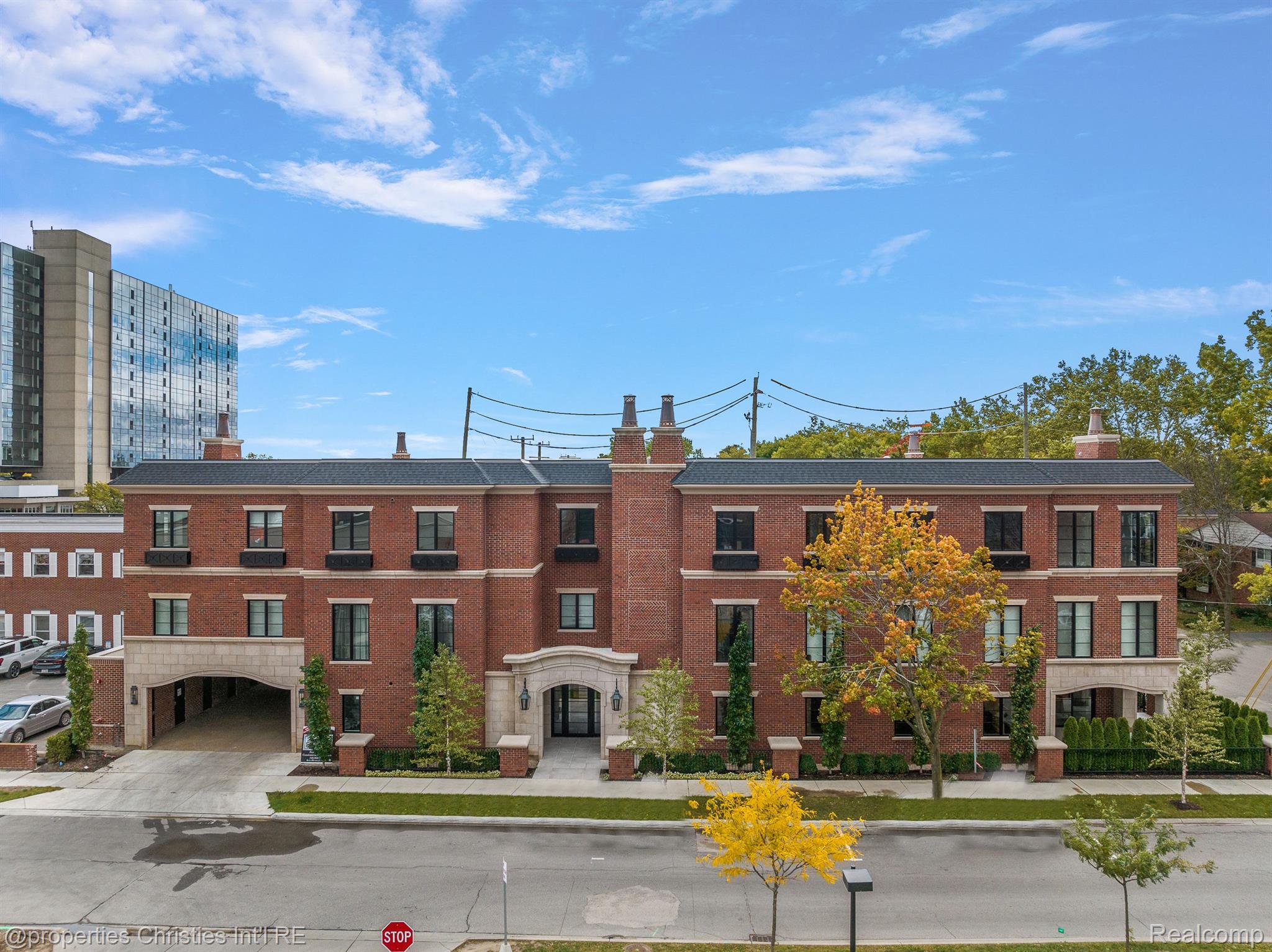 420 E FRANK Street Unit: 101