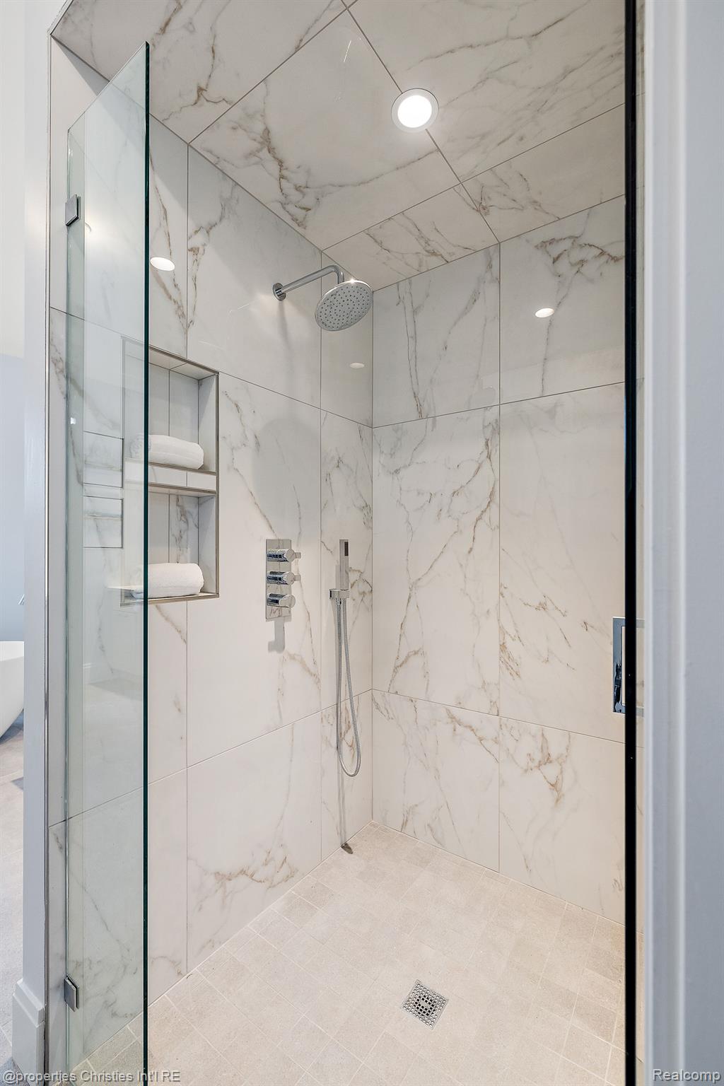 420 E FRANK Street Unit: 101