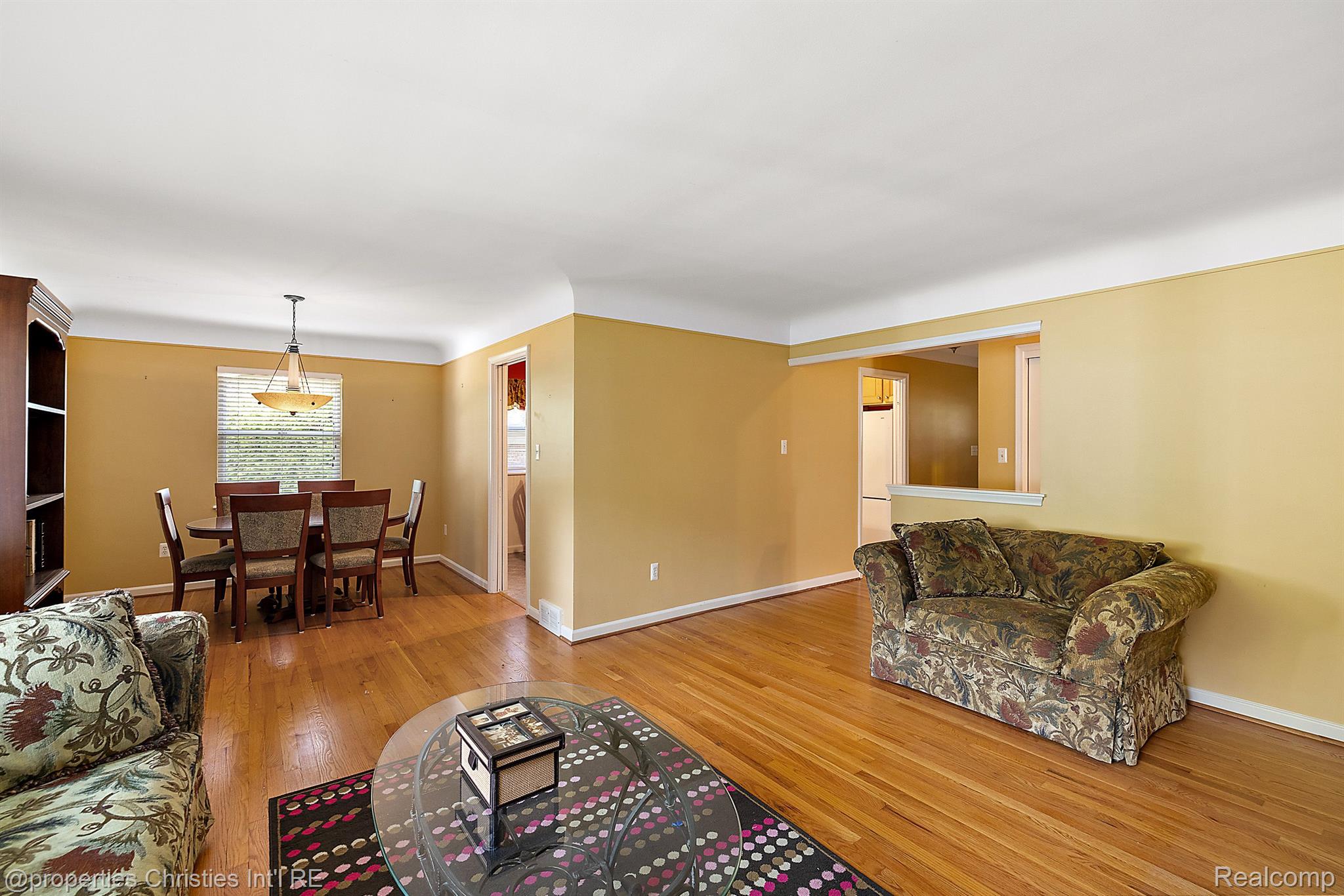 218 S GLENGARRY Road