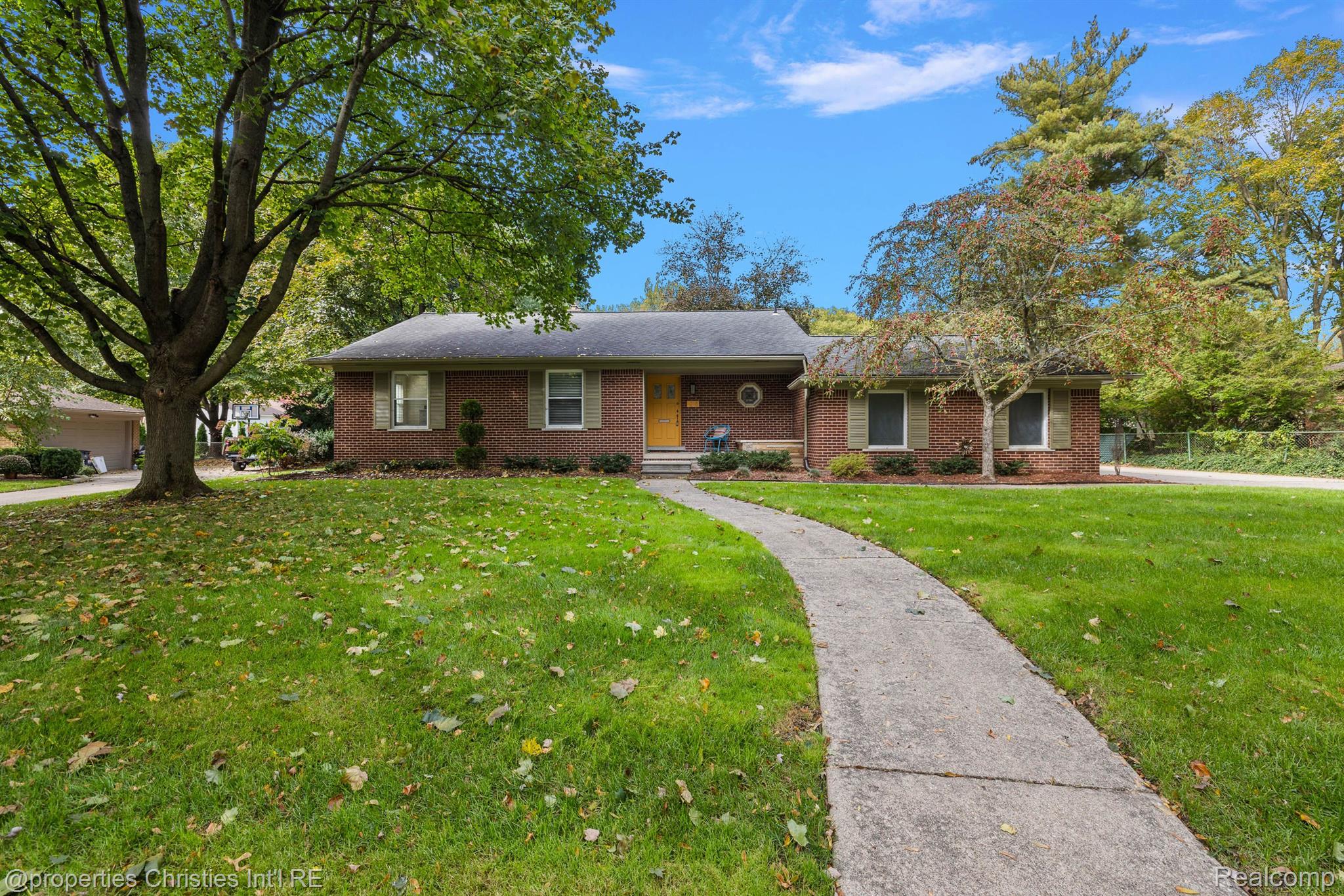 218 S GLENGARRY Road