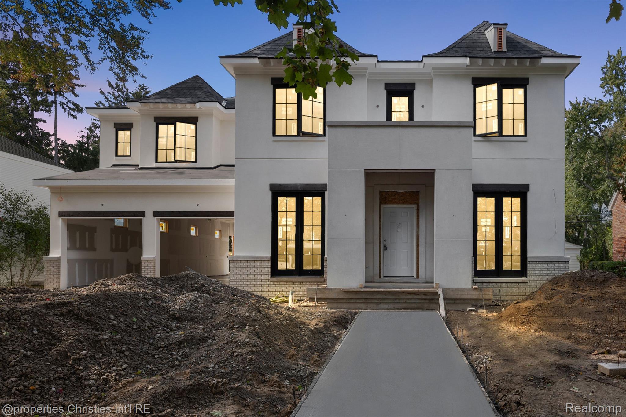 235 CHESTERFIELD Avenue