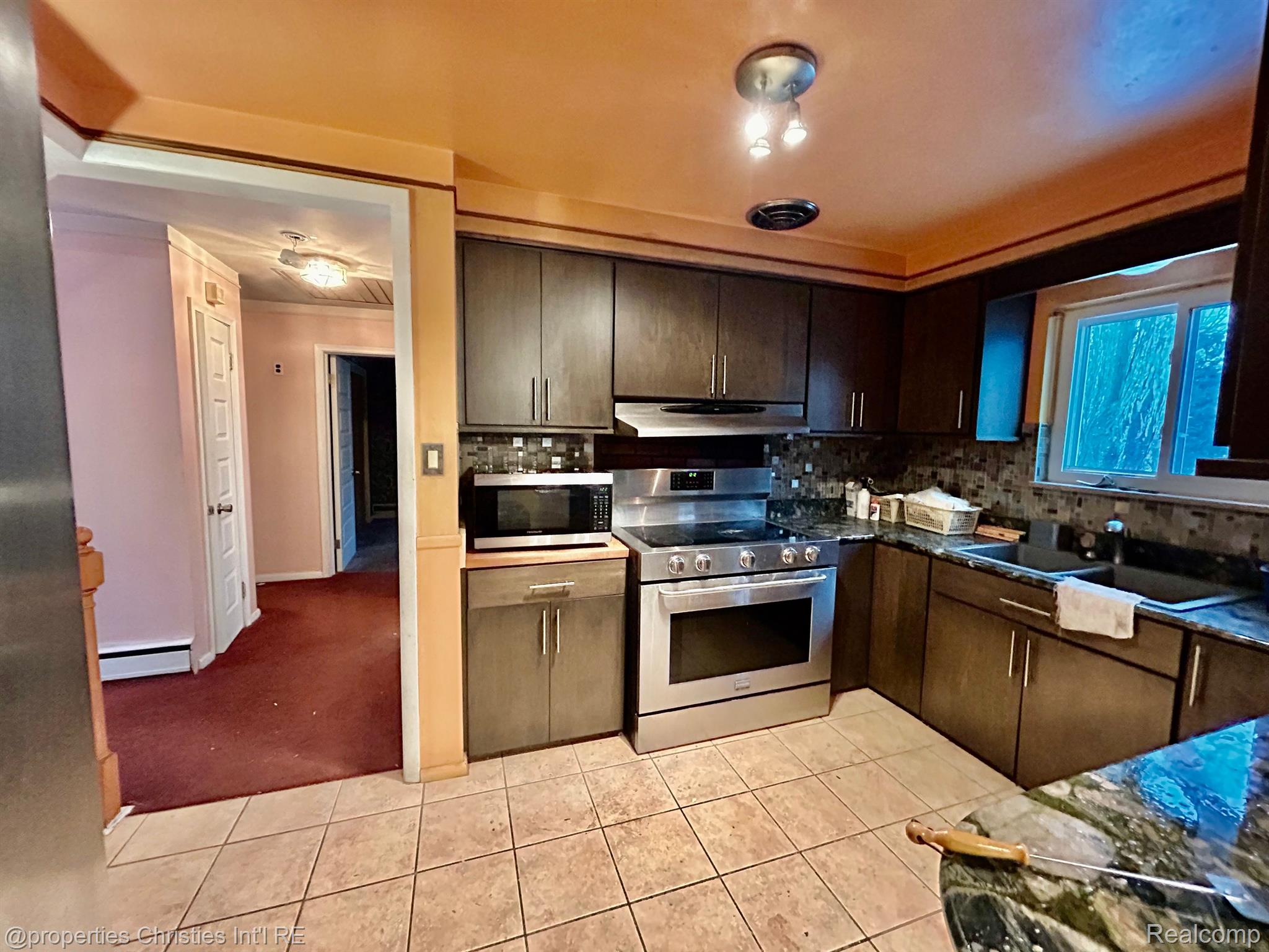 24501 MARTHA WASHINGTON Drive
