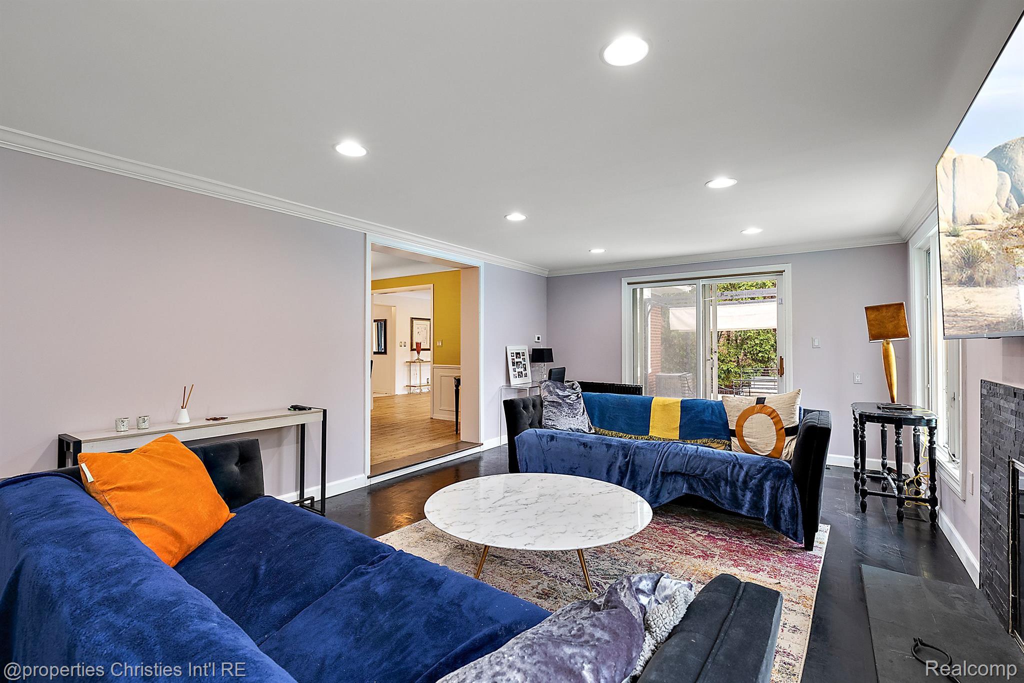 2725 ENDSLEIGH Drive
