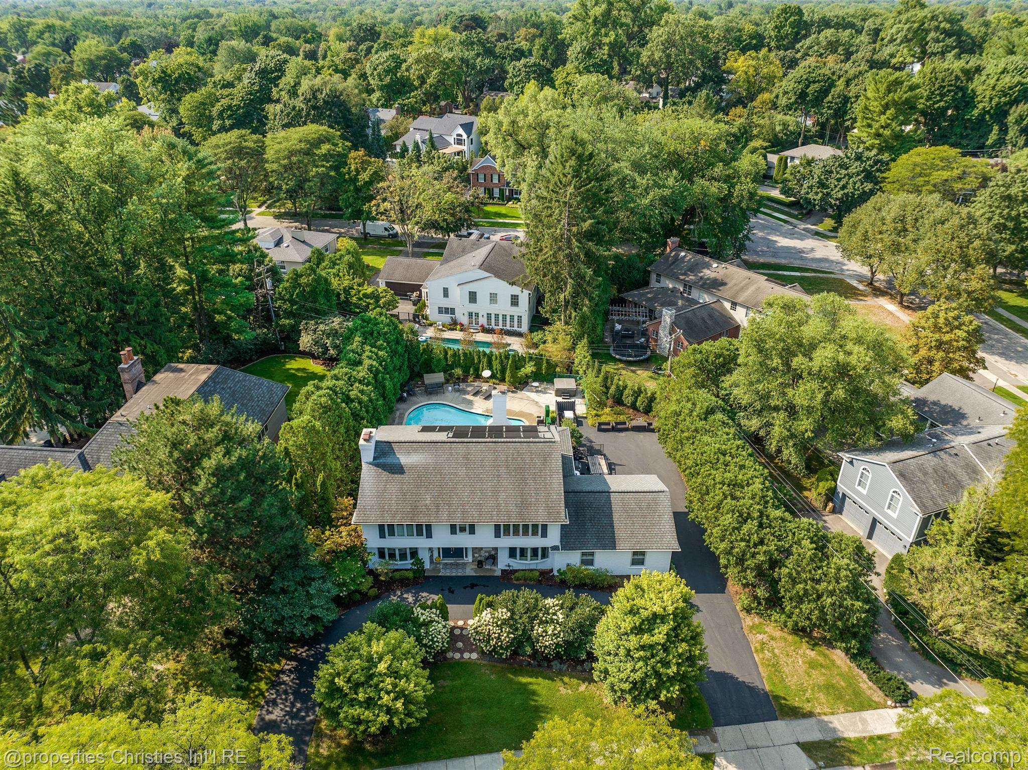 2725 ENDSLEIGH Drive