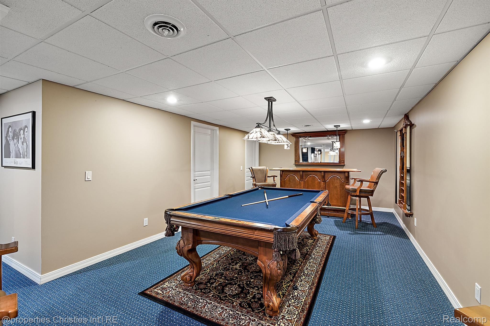 52388 WOODSIDE Court