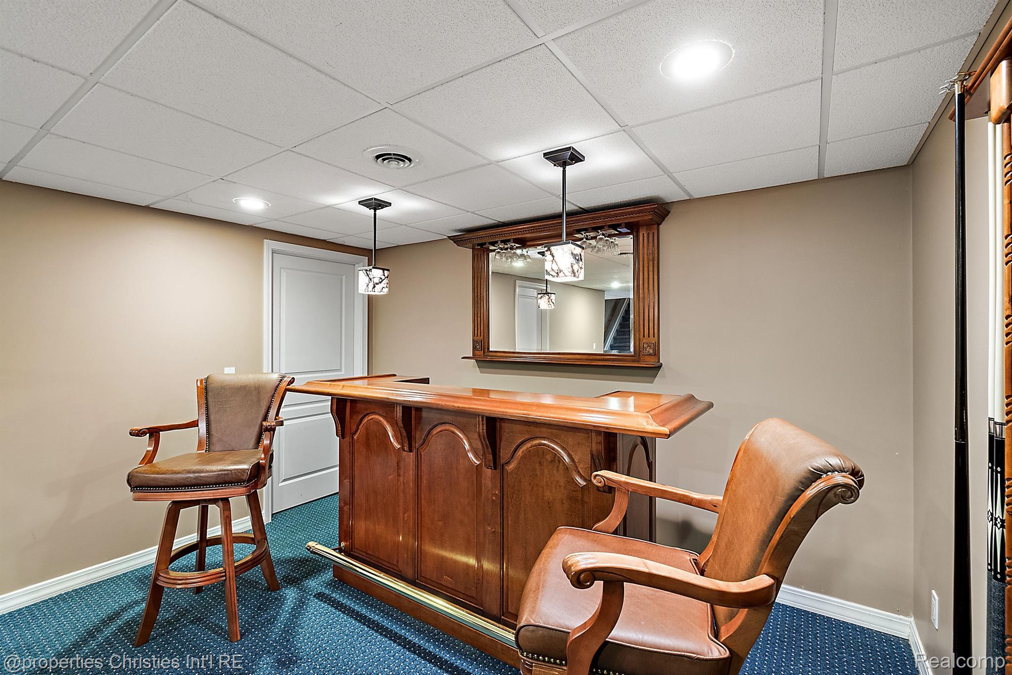 52388 WOODSIDE Court