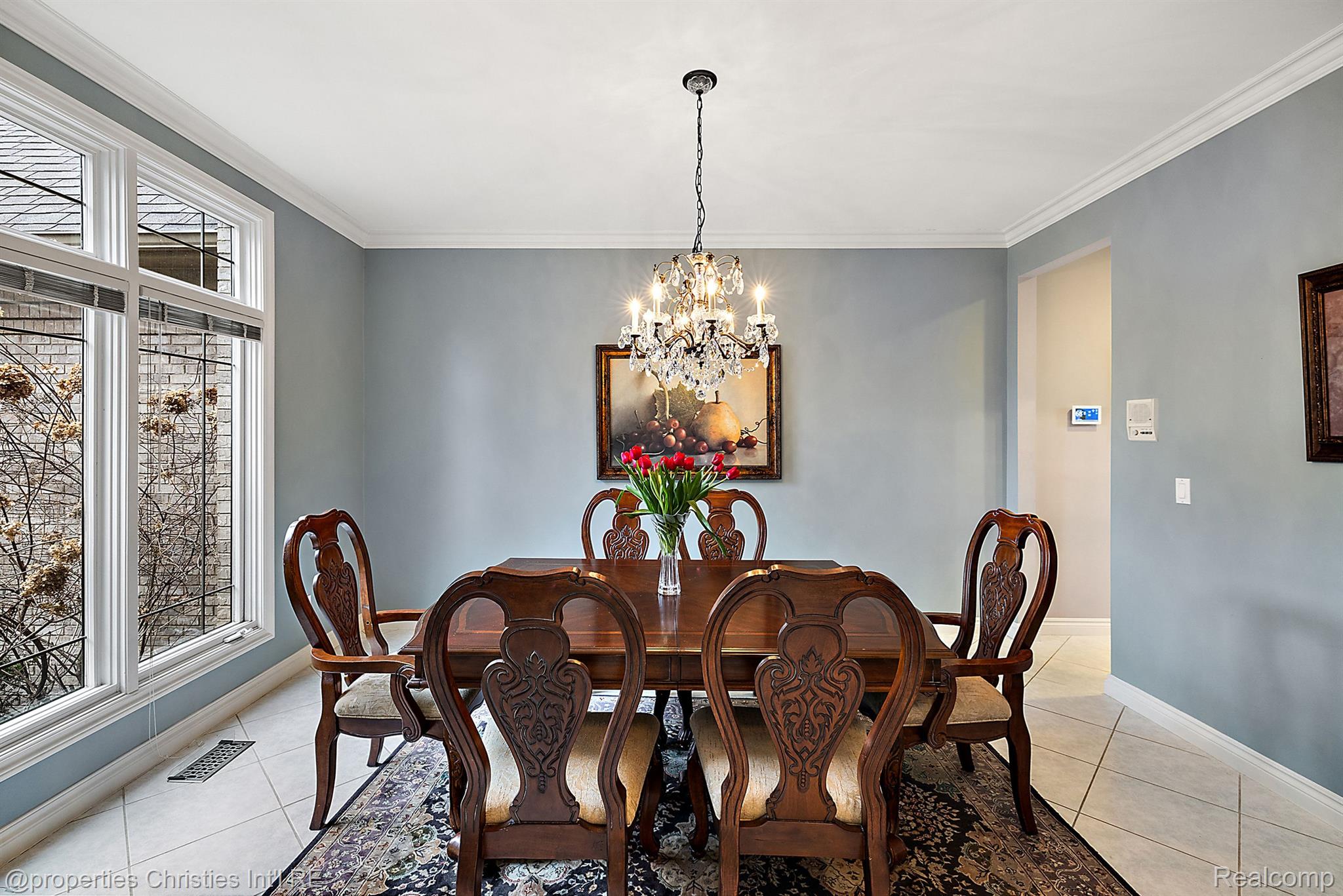 52388 WOODSIDE Court