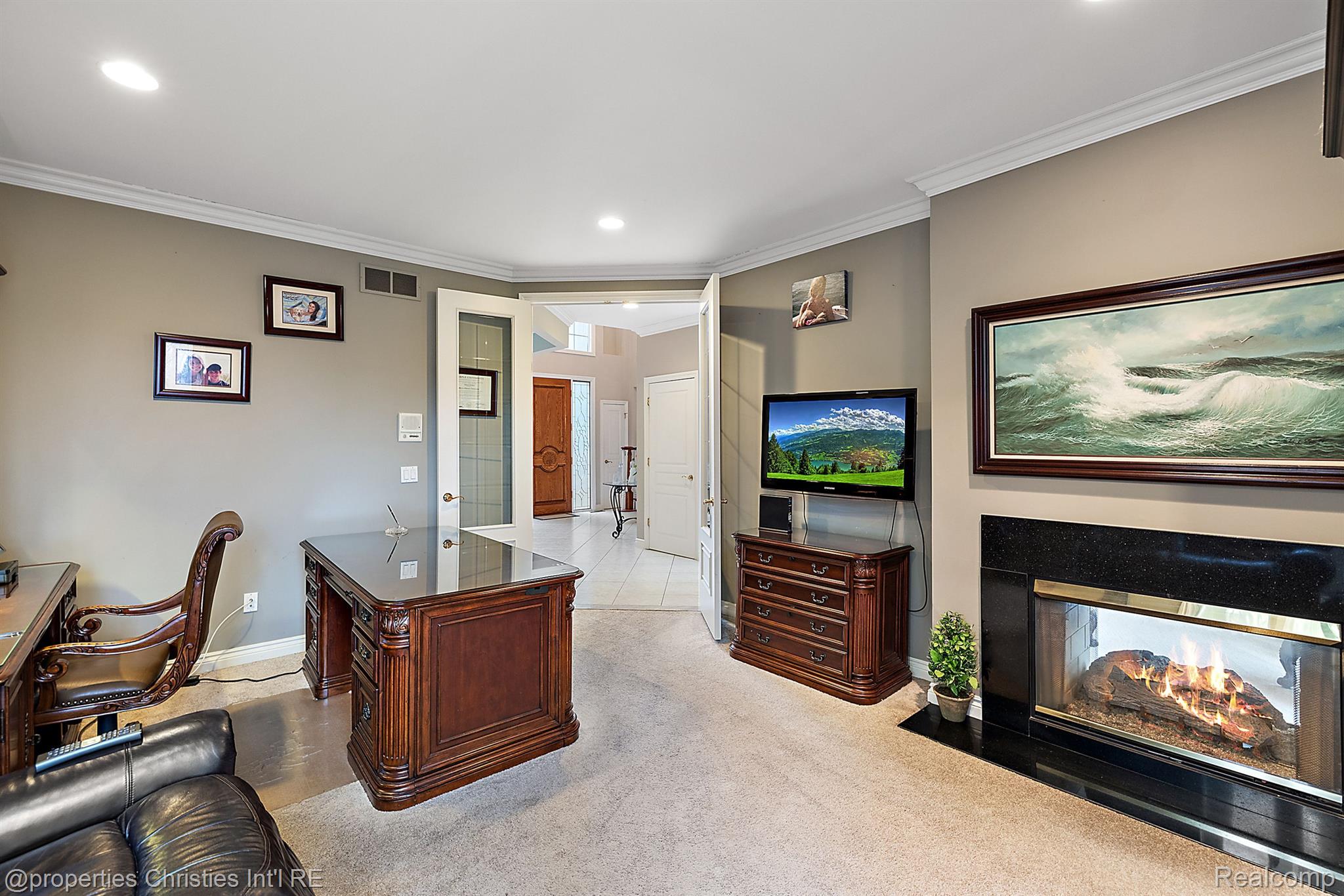 52388 WOODSIDE Court
