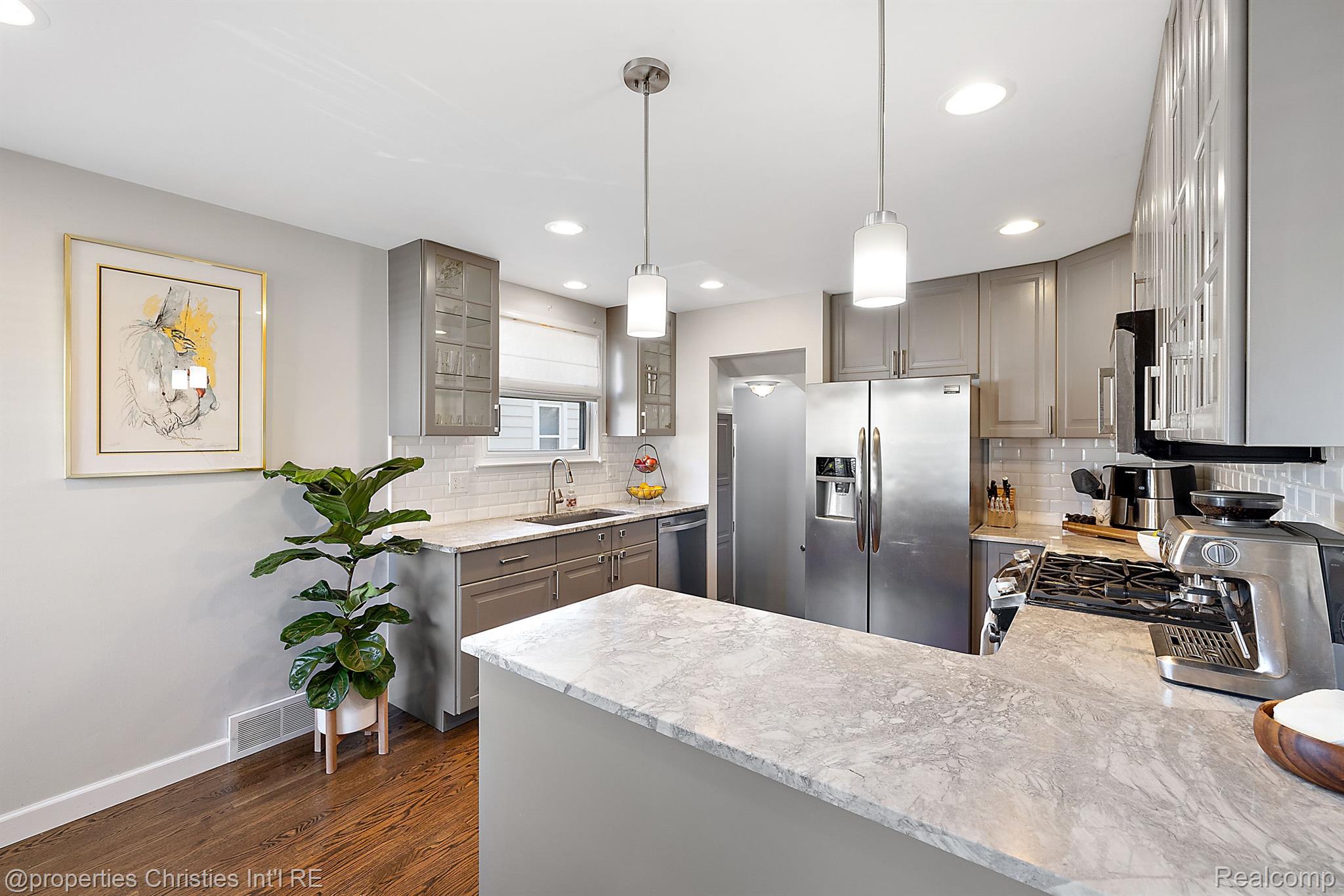 1229 CAMBRIDGE Road