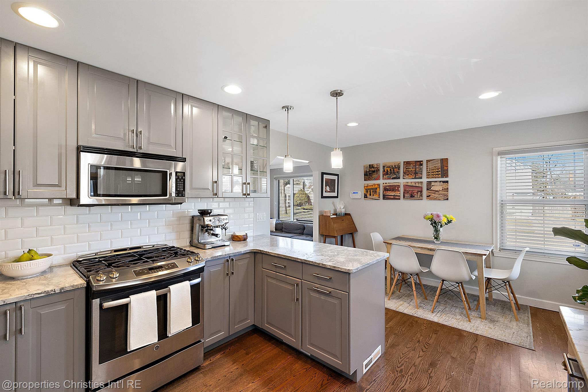 1229 CAMBRIDGE Road