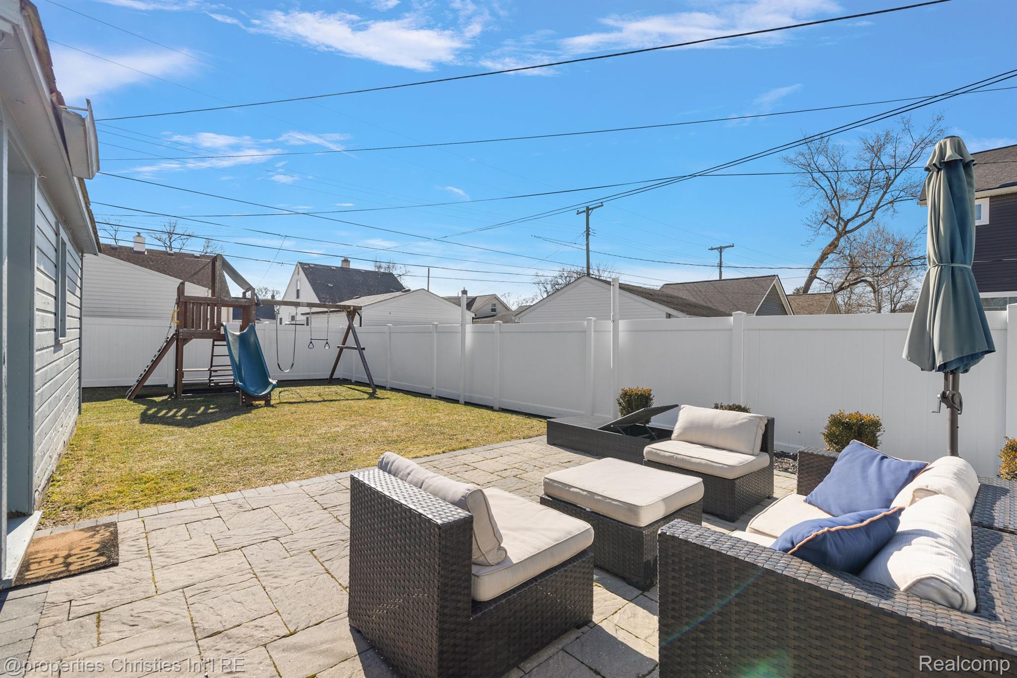 1229 CAMBRIDGE Road