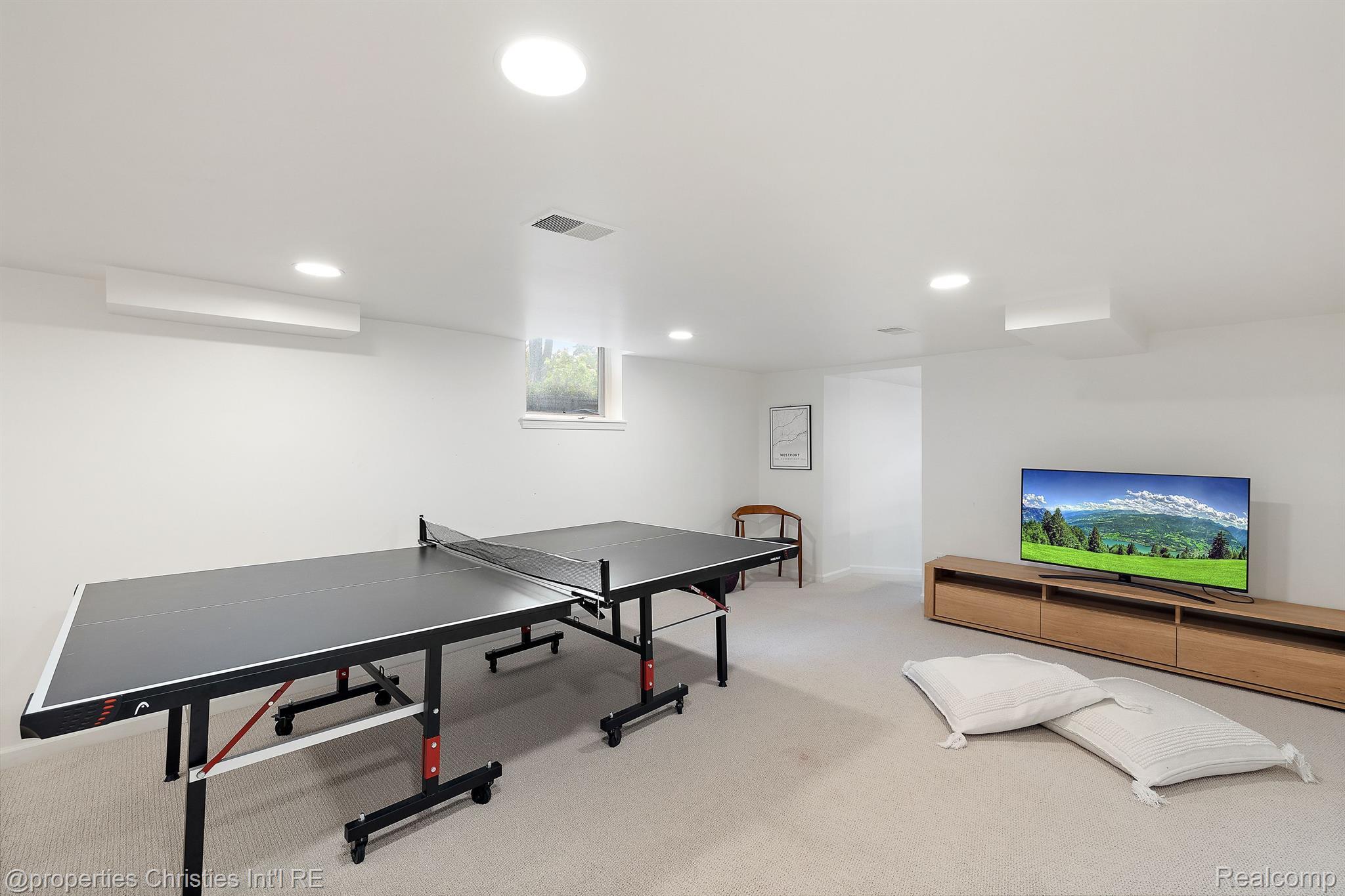 1201 BROOKWOOD Street