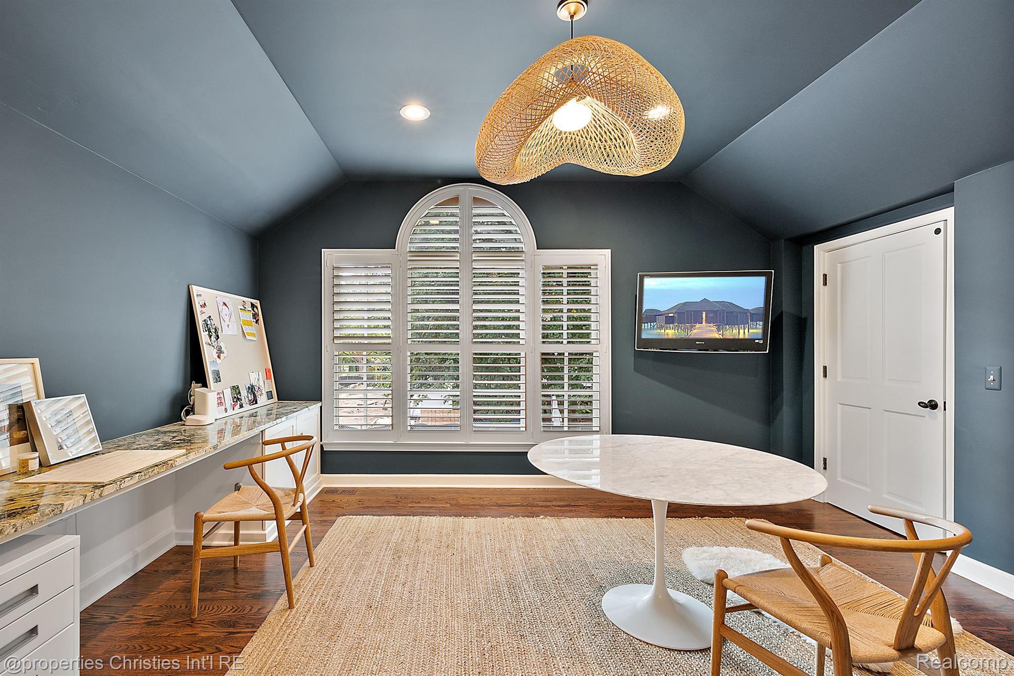 1201 BROOKWOOD Street