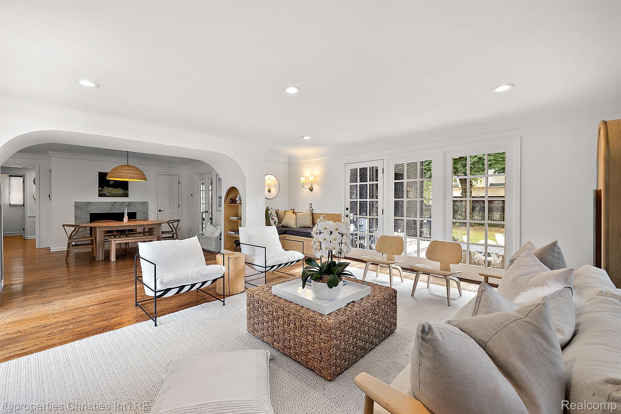 1201 BROOKWOOD Street