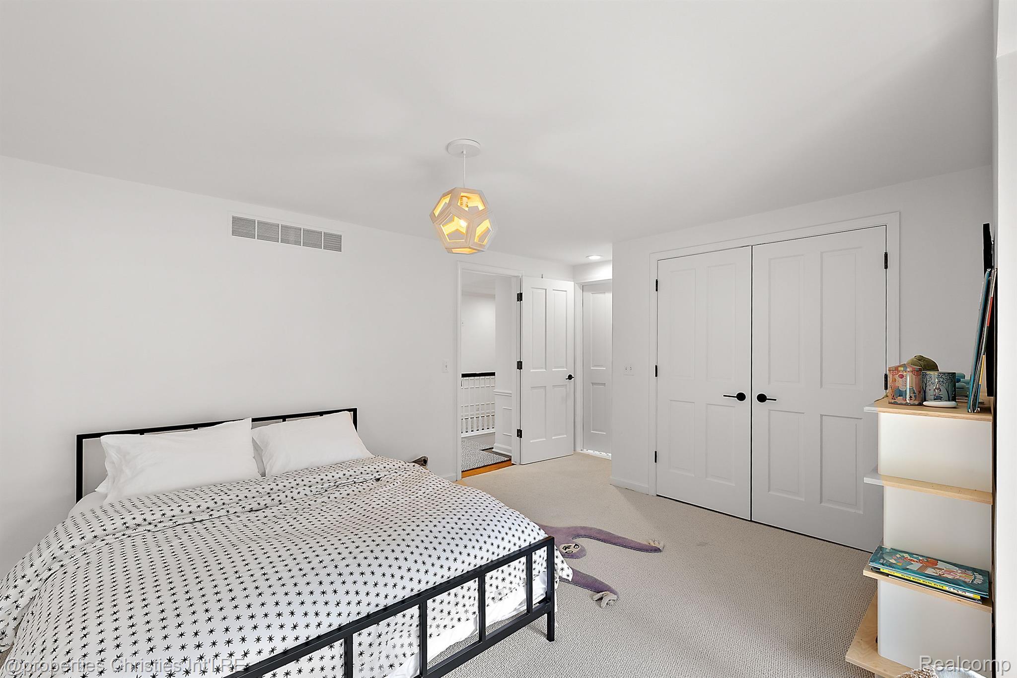 1201 BROOKWOOD Street