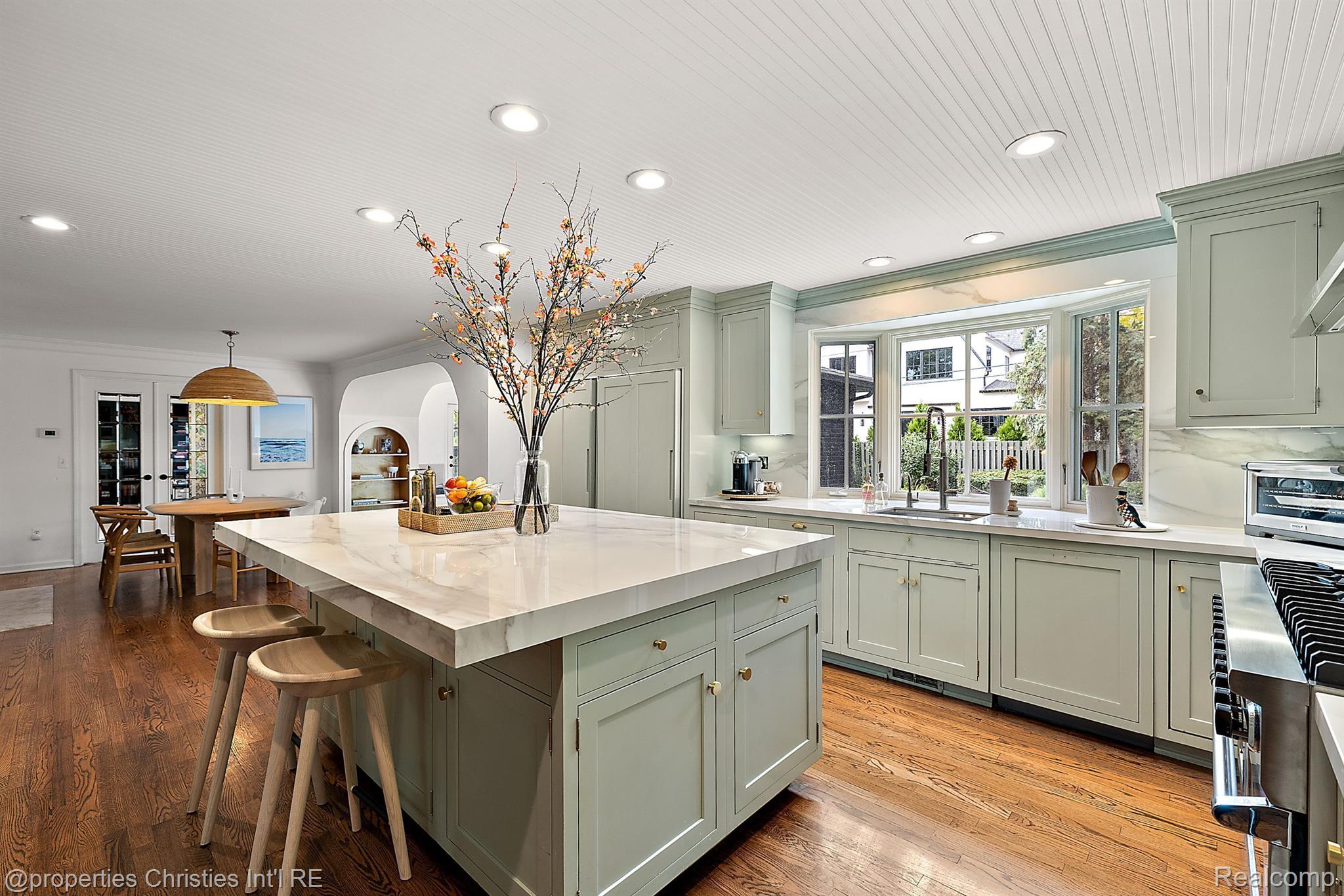 1201 BROOKWOOD Street