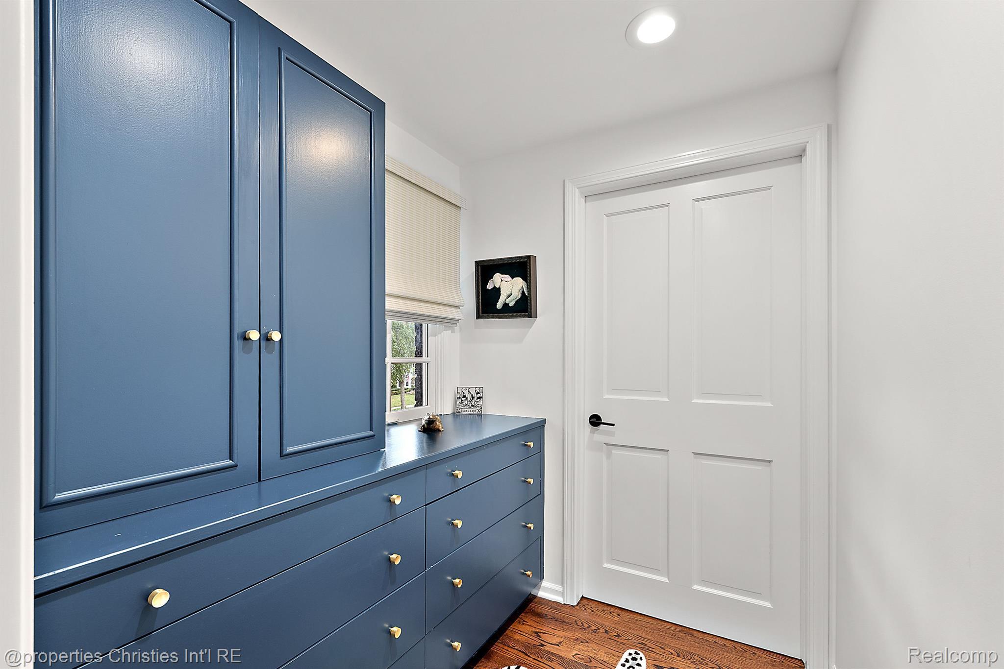 1201 BROOKWOOD Street