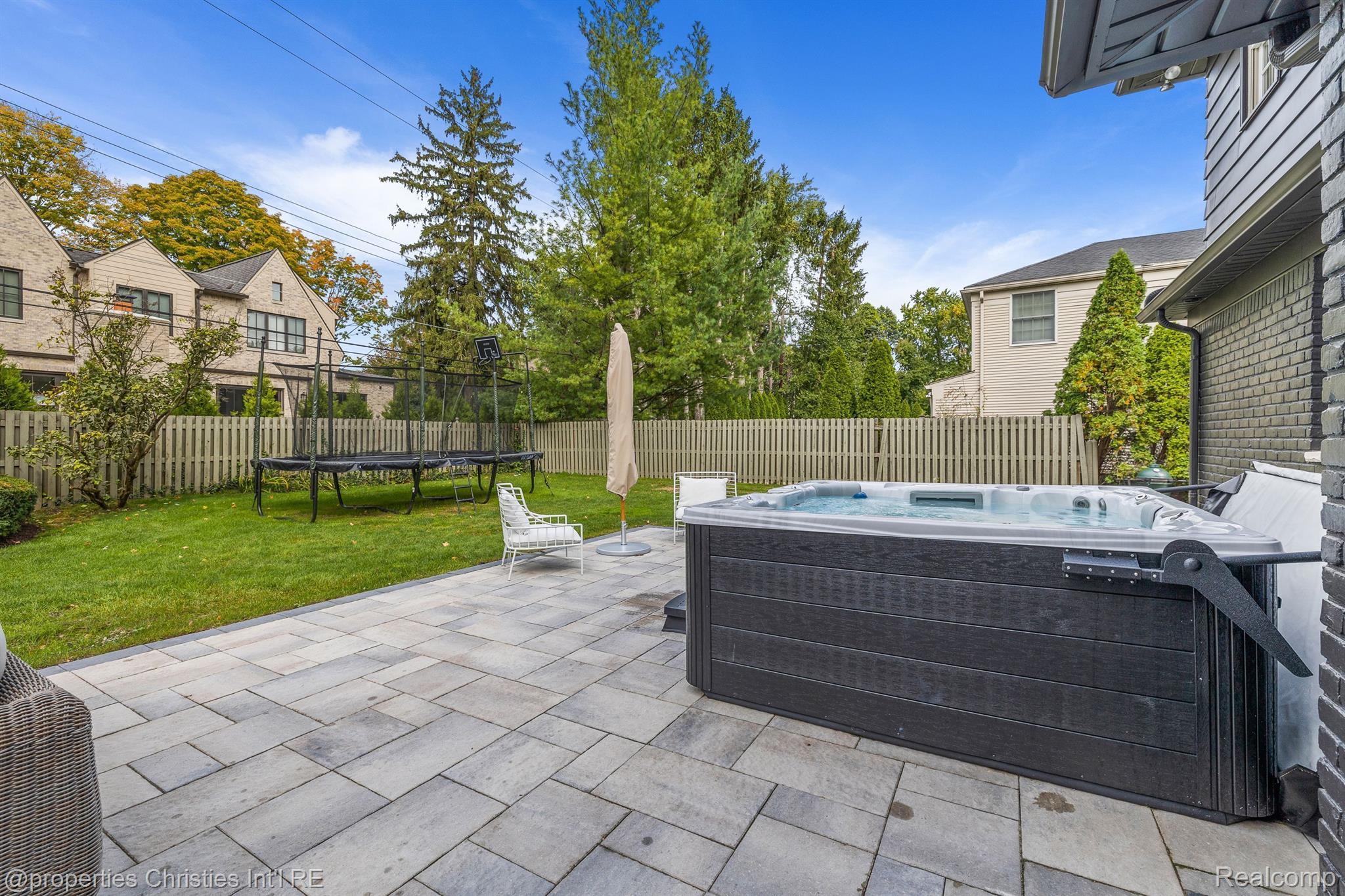 1201 BROOKWOOD Street