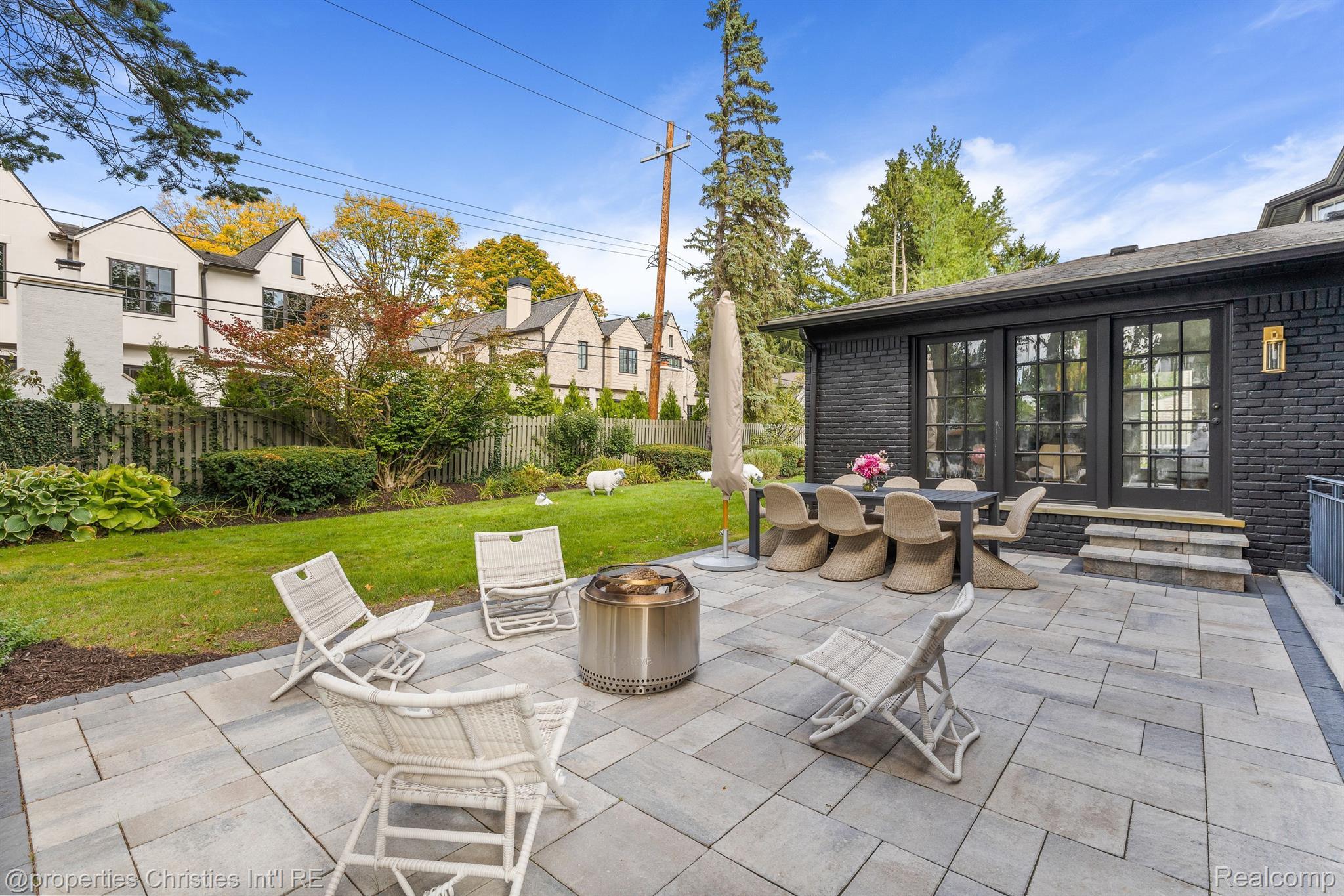 1201 BROOKWOOD Street