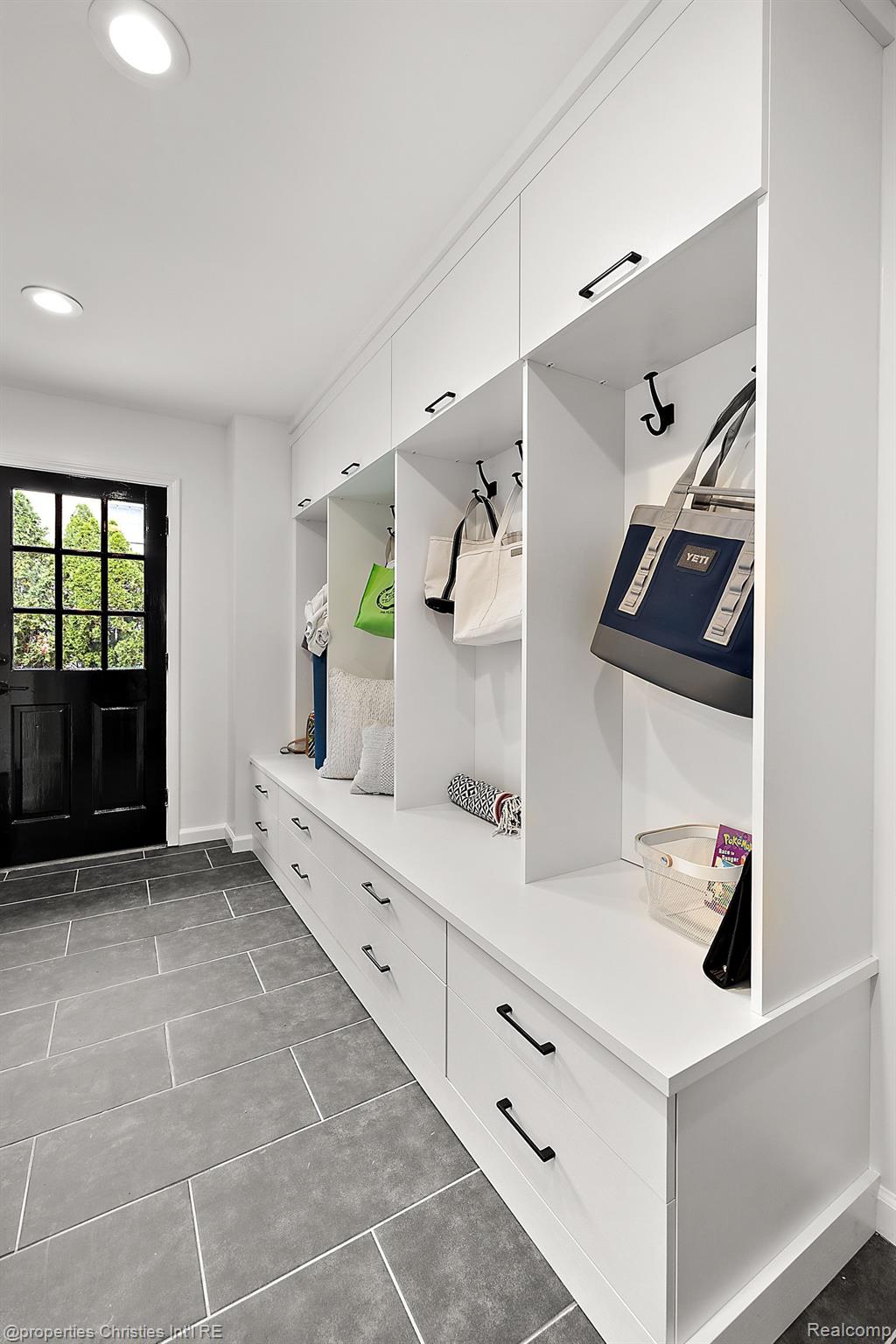 1201 BROOKWOOD Street