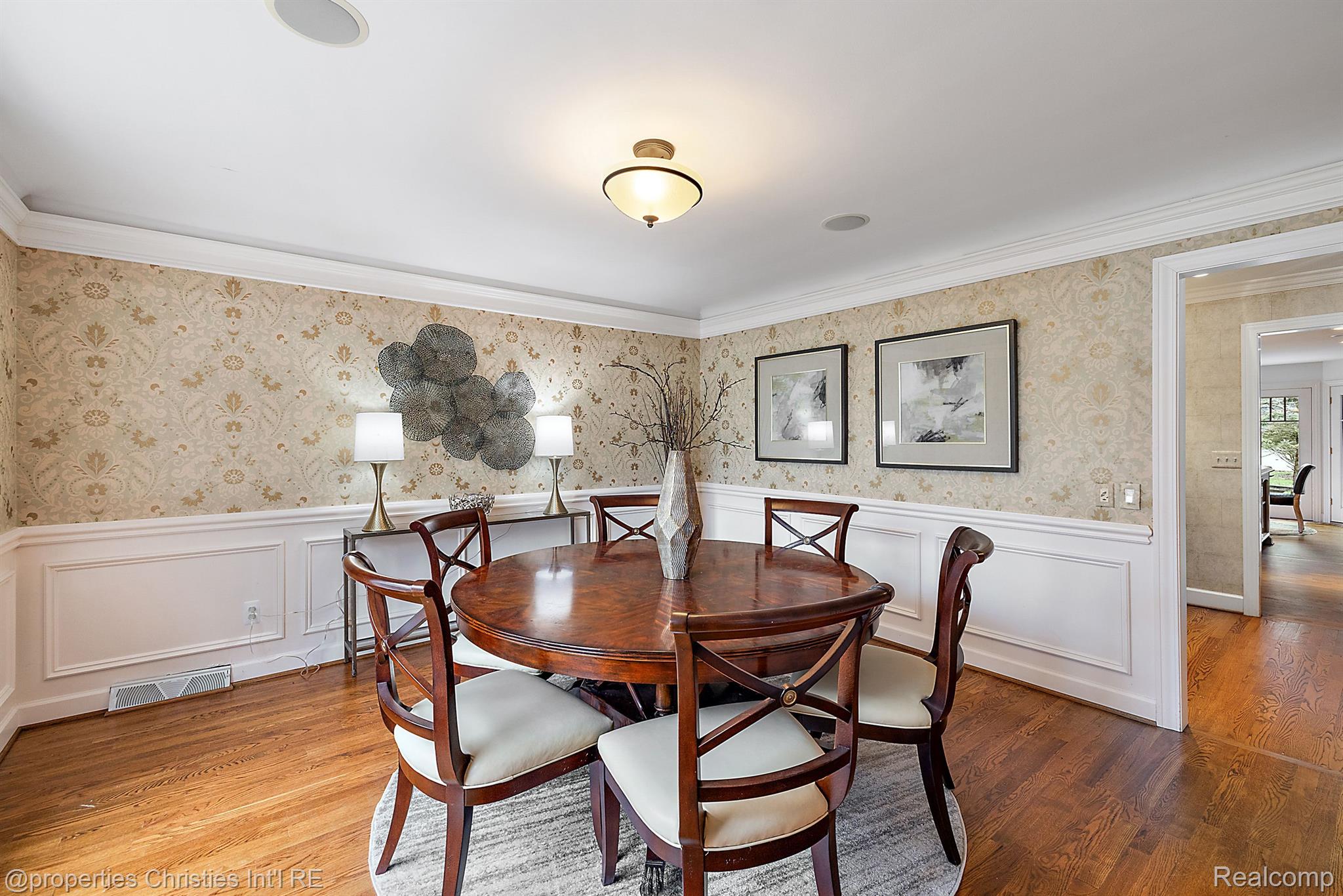 2611 AMBERLY Road