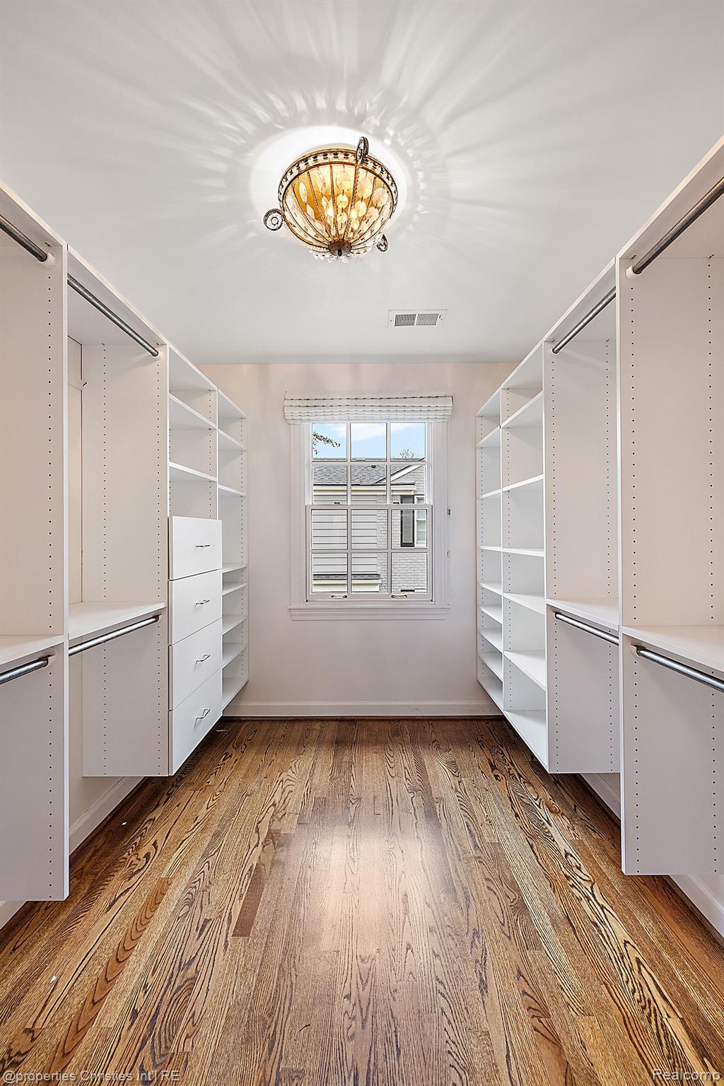 2611 AMBERLY Road