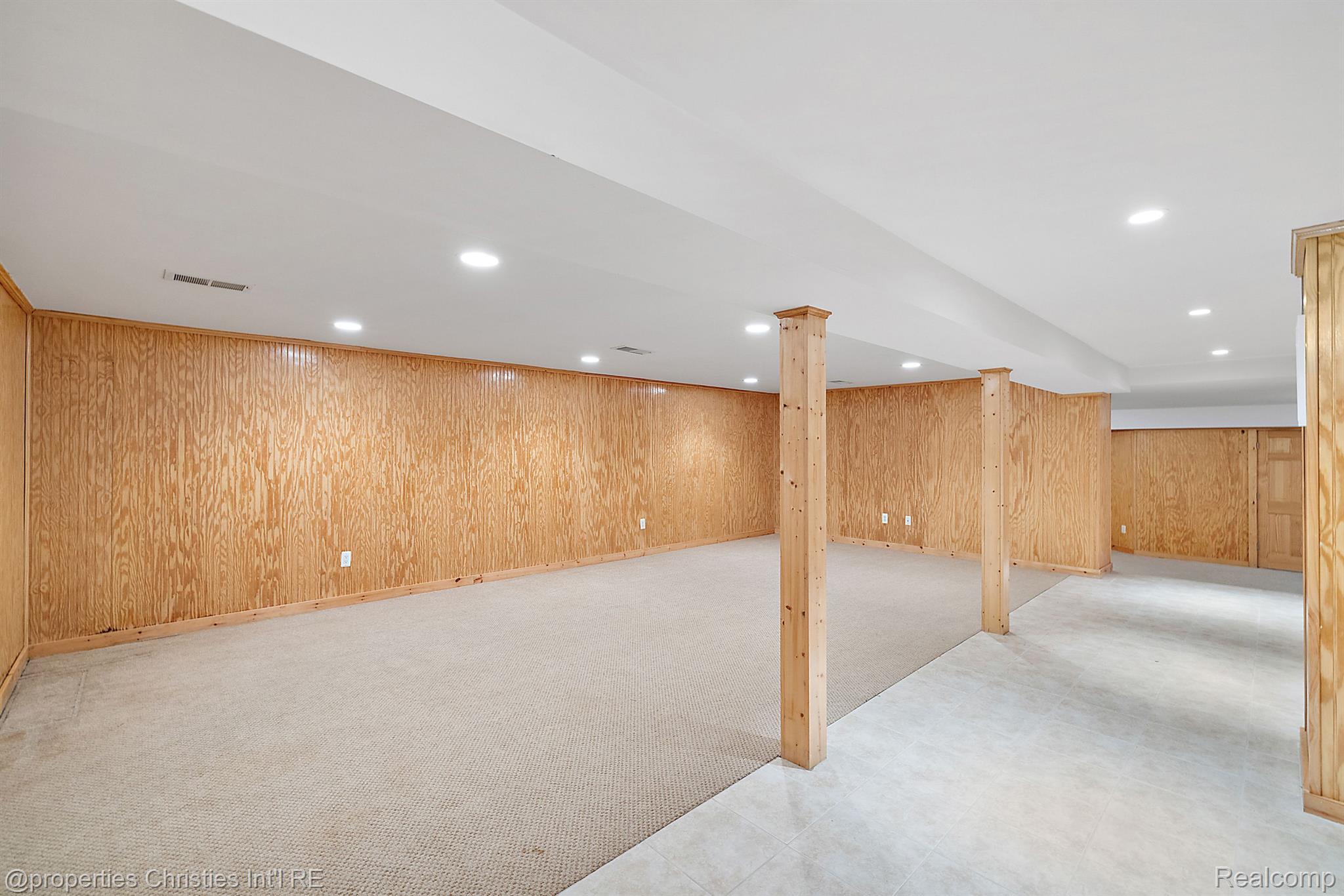 2611 AMBERLY Road
