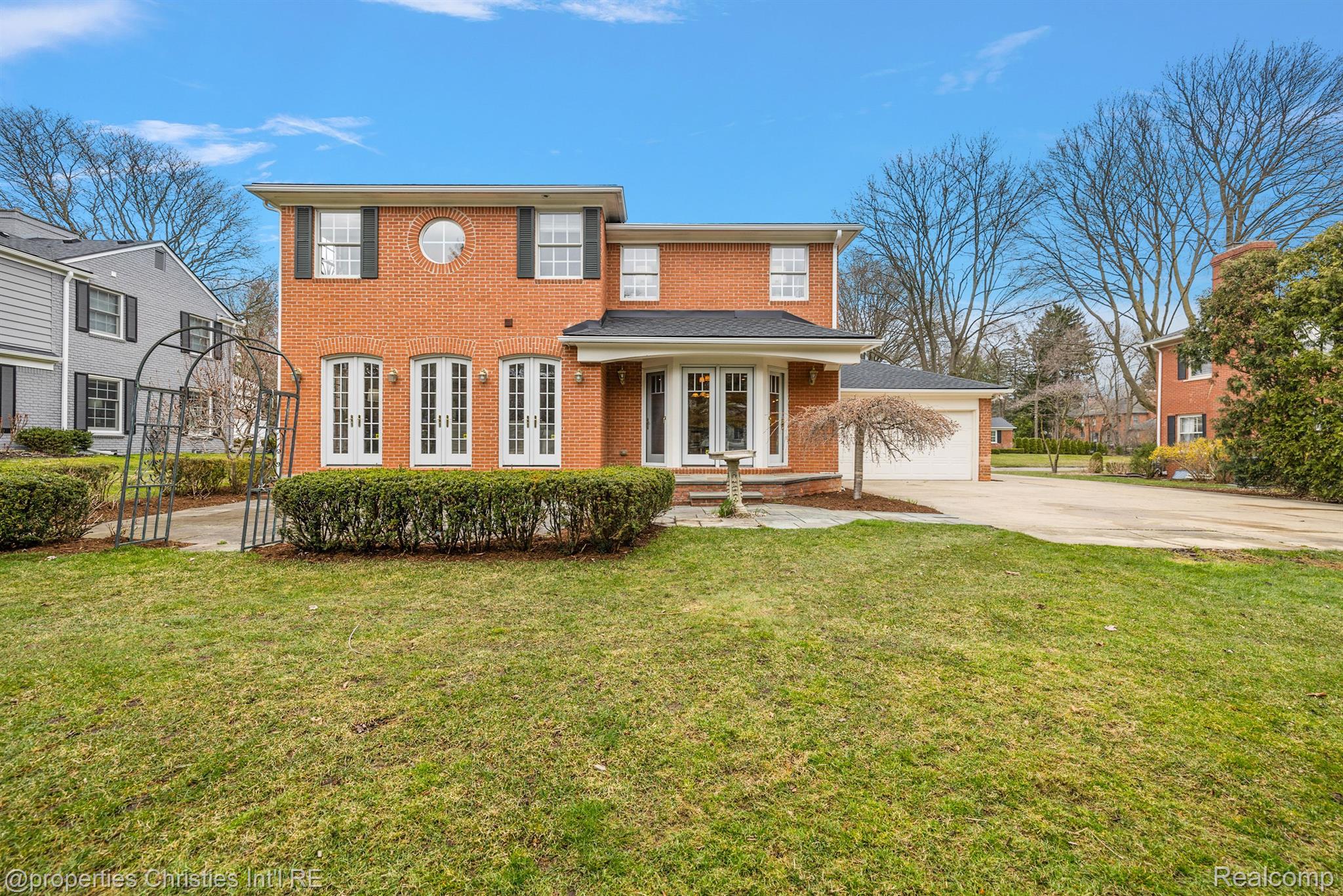 2611 AMBERLY Road