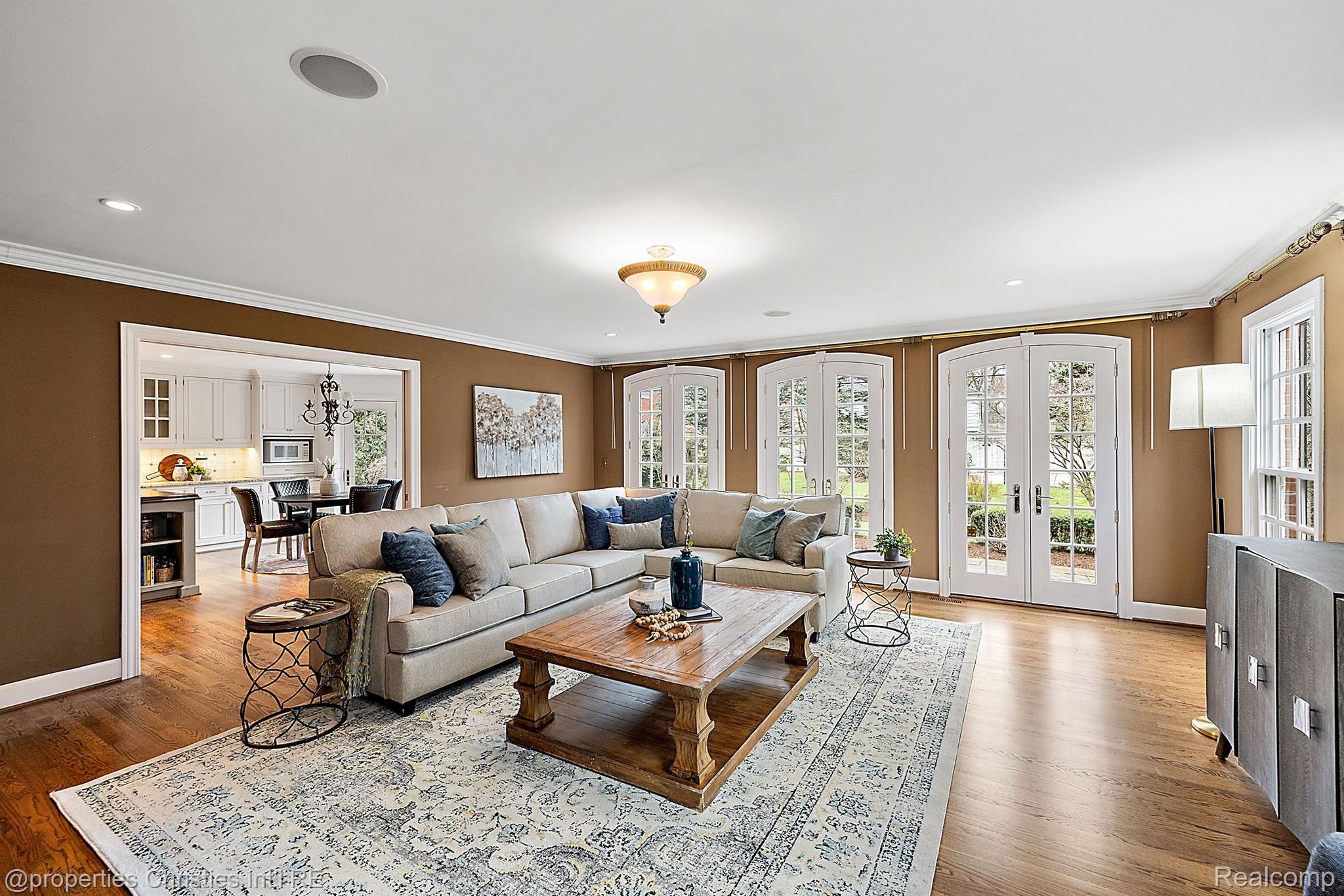 2611 AMBERLY Road