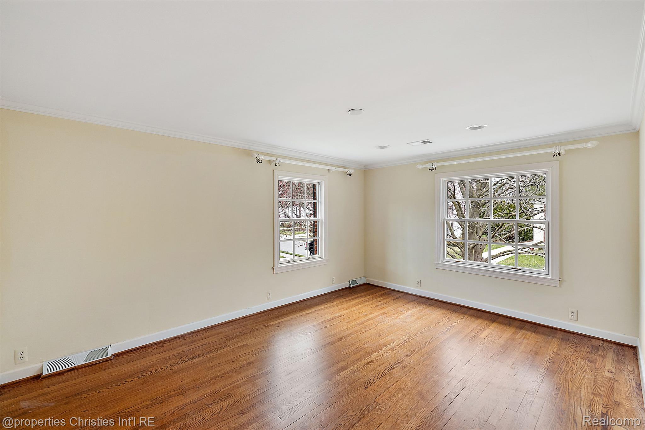 2611 AMBERLY Road
