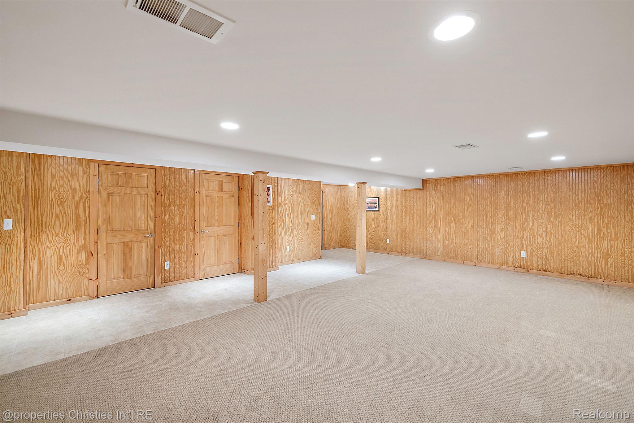 2611 AMBERLY Road