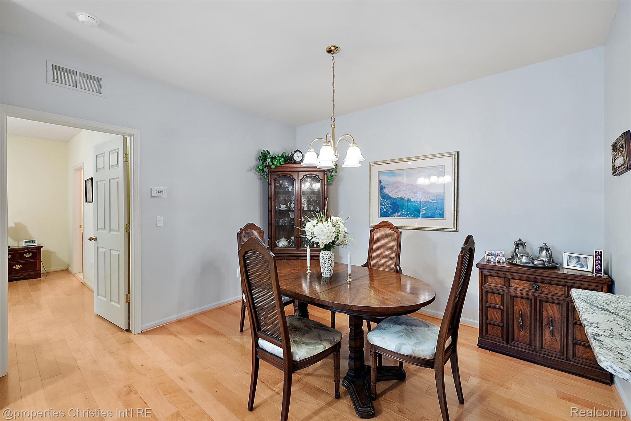 1105 Saratoga Boulevard 3