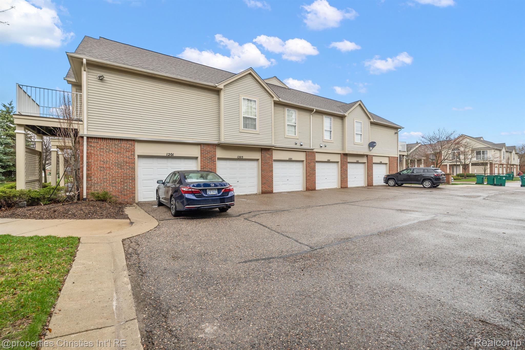 1105 Saratoga Boulevard 3