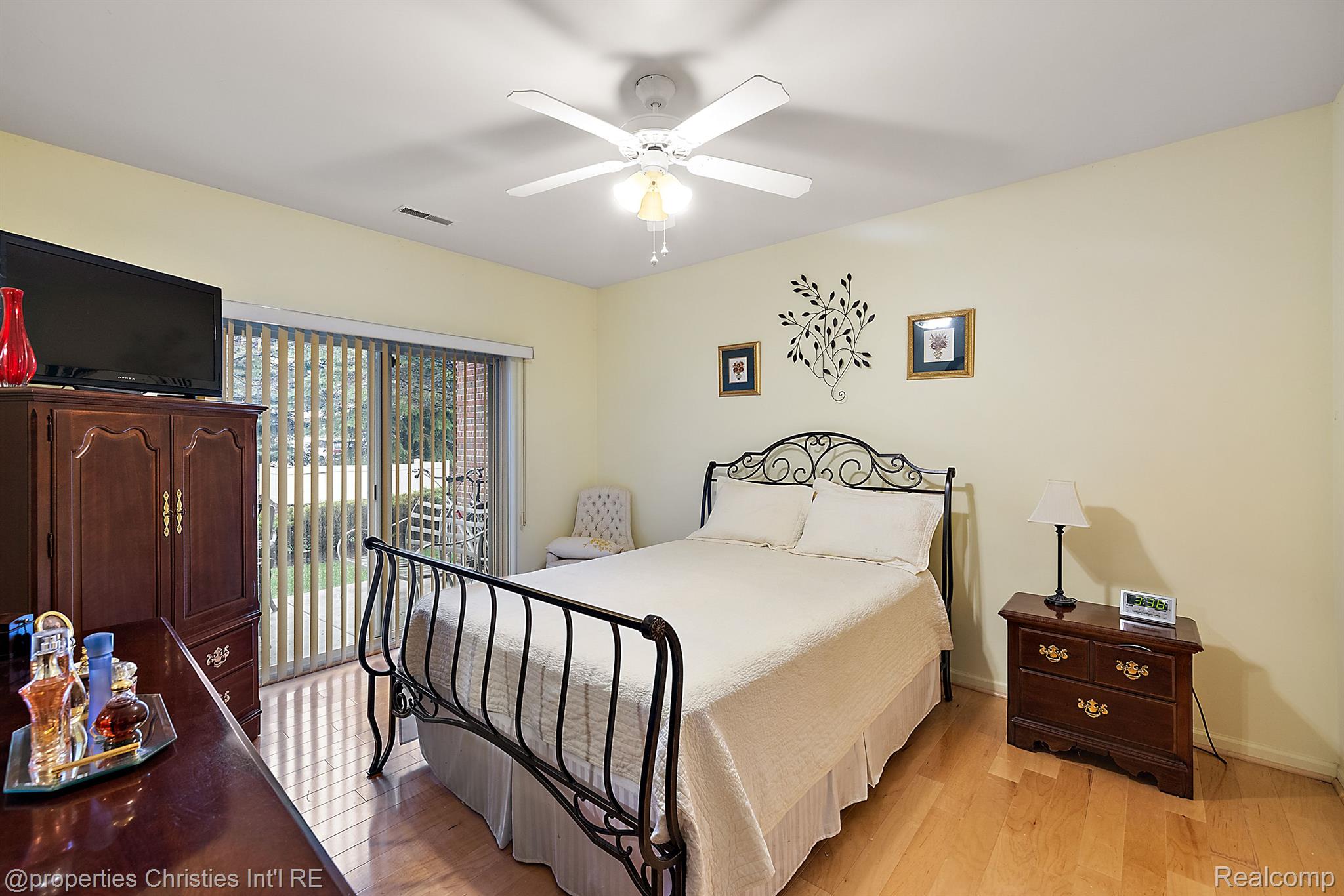 1105 Saratoga Boulevard 3