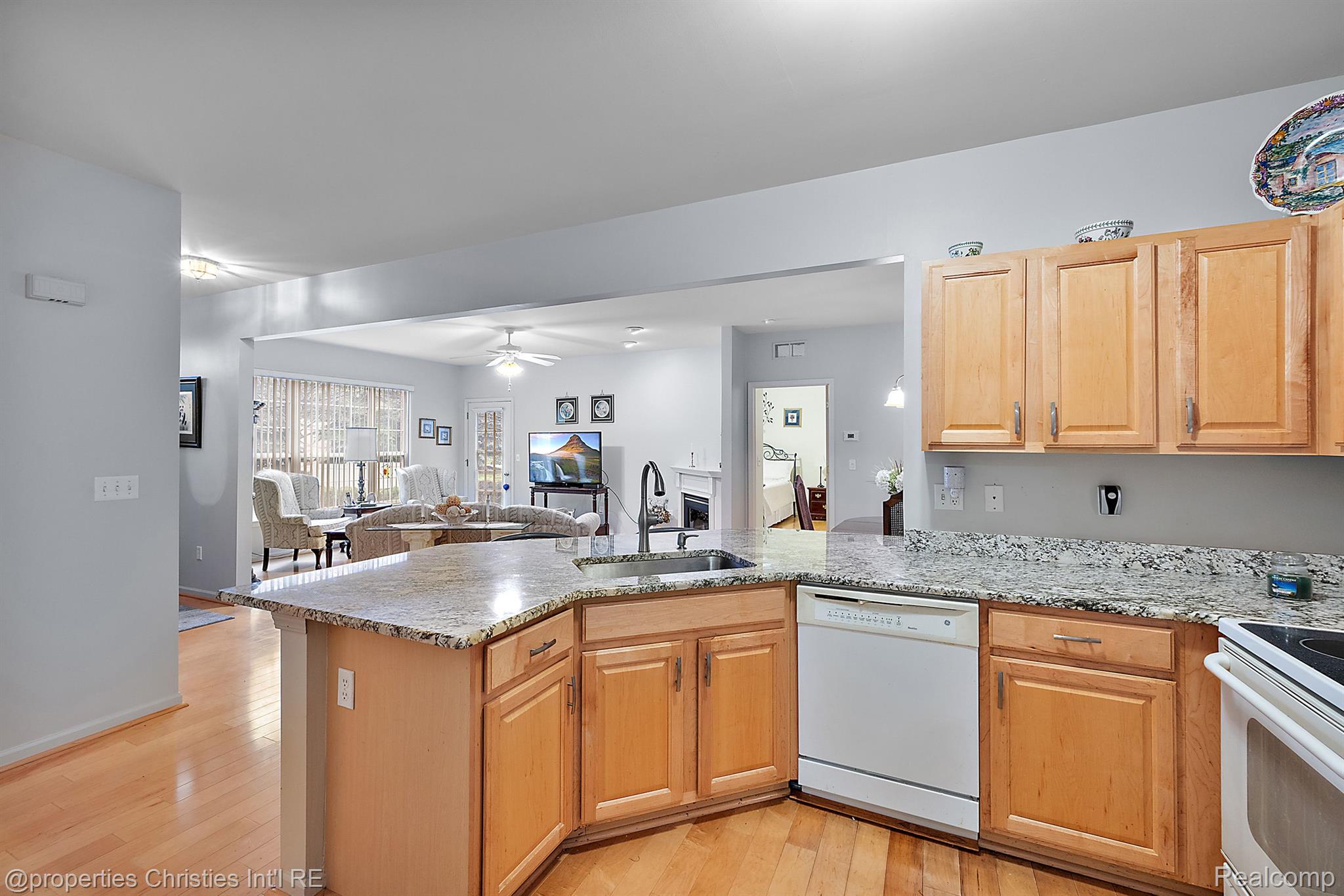1105 Saratoga Boulevard 3