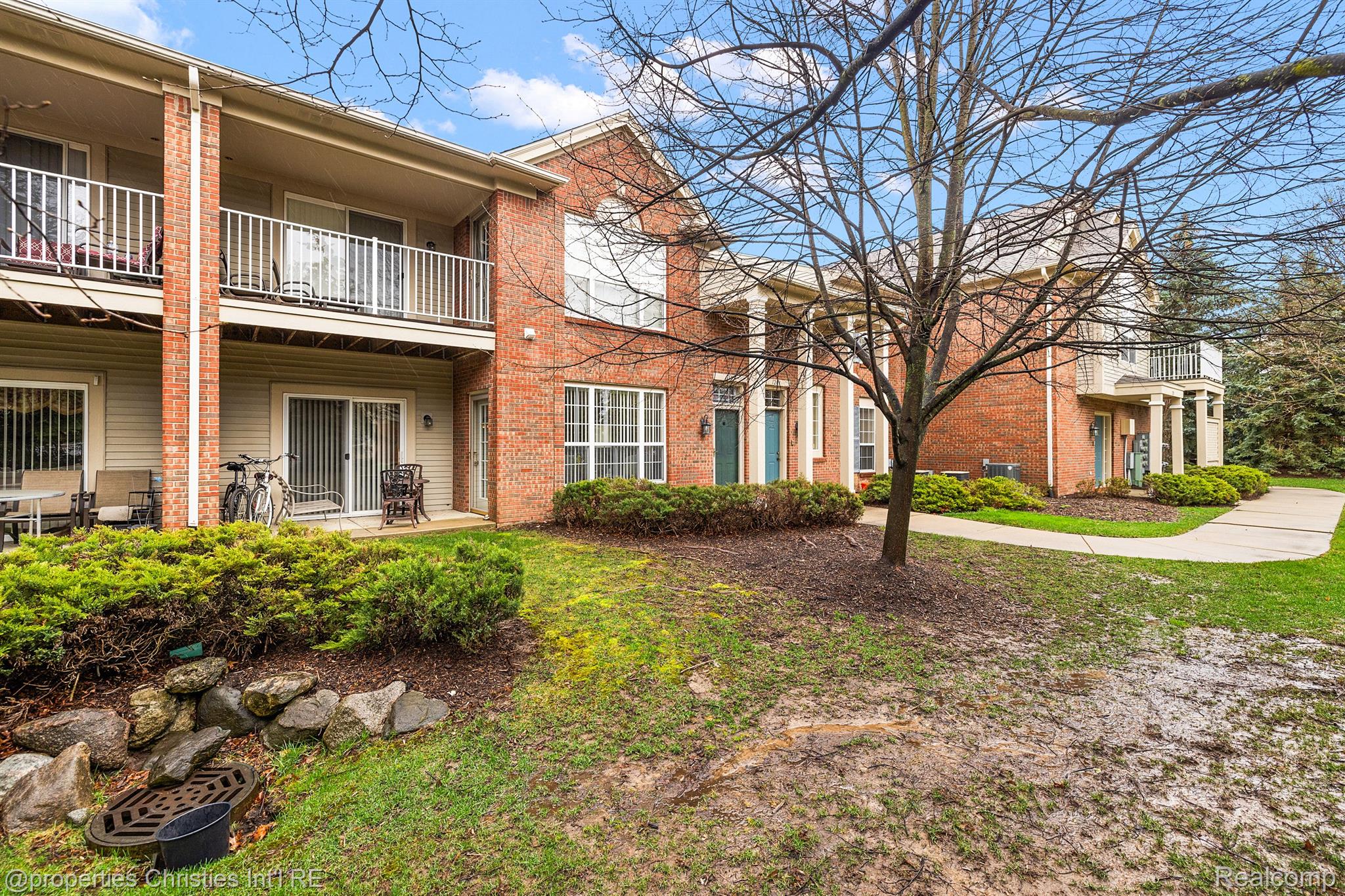 1105 Saratoga Boulevard 3
