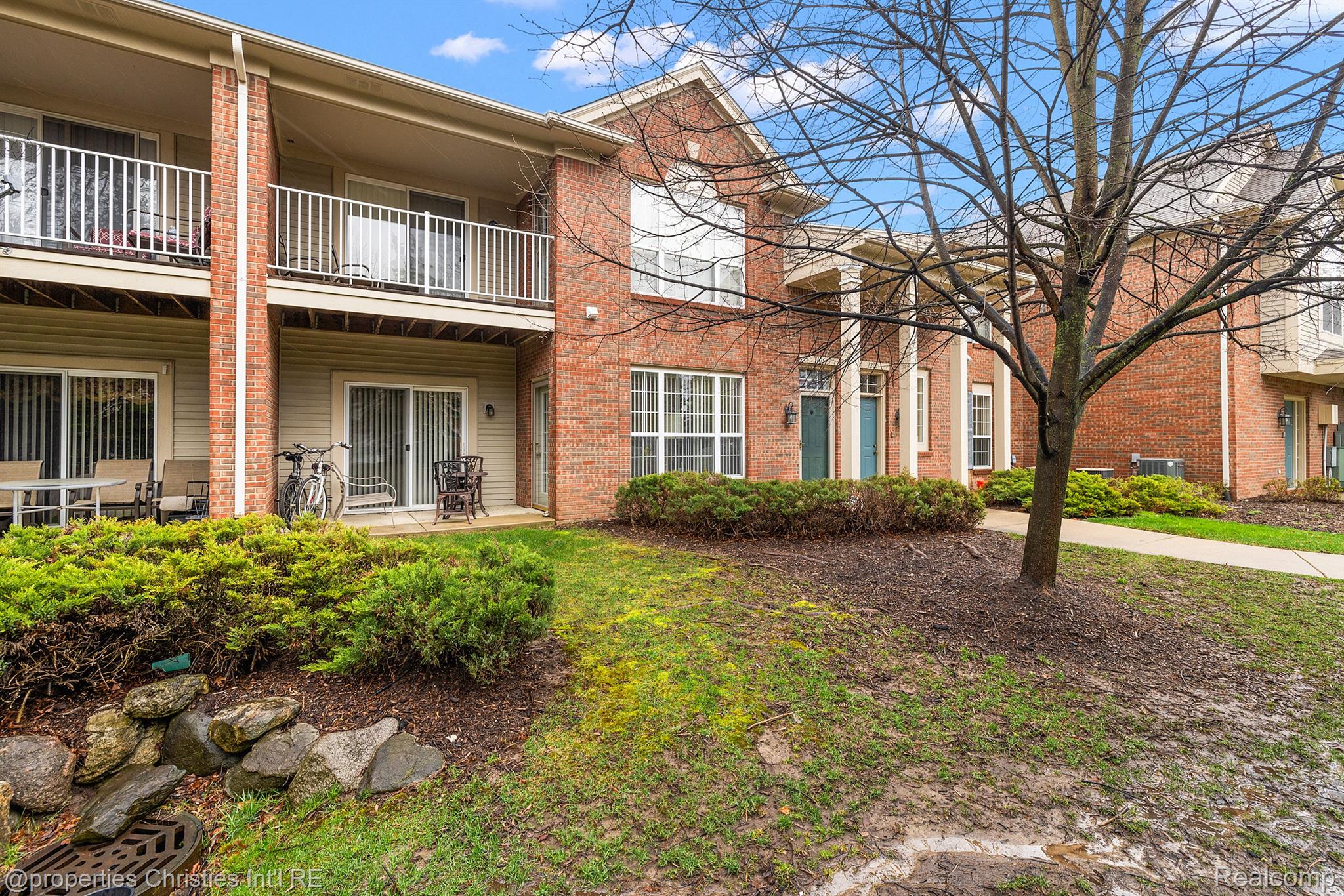 1105 Saratoga Boulevard 3