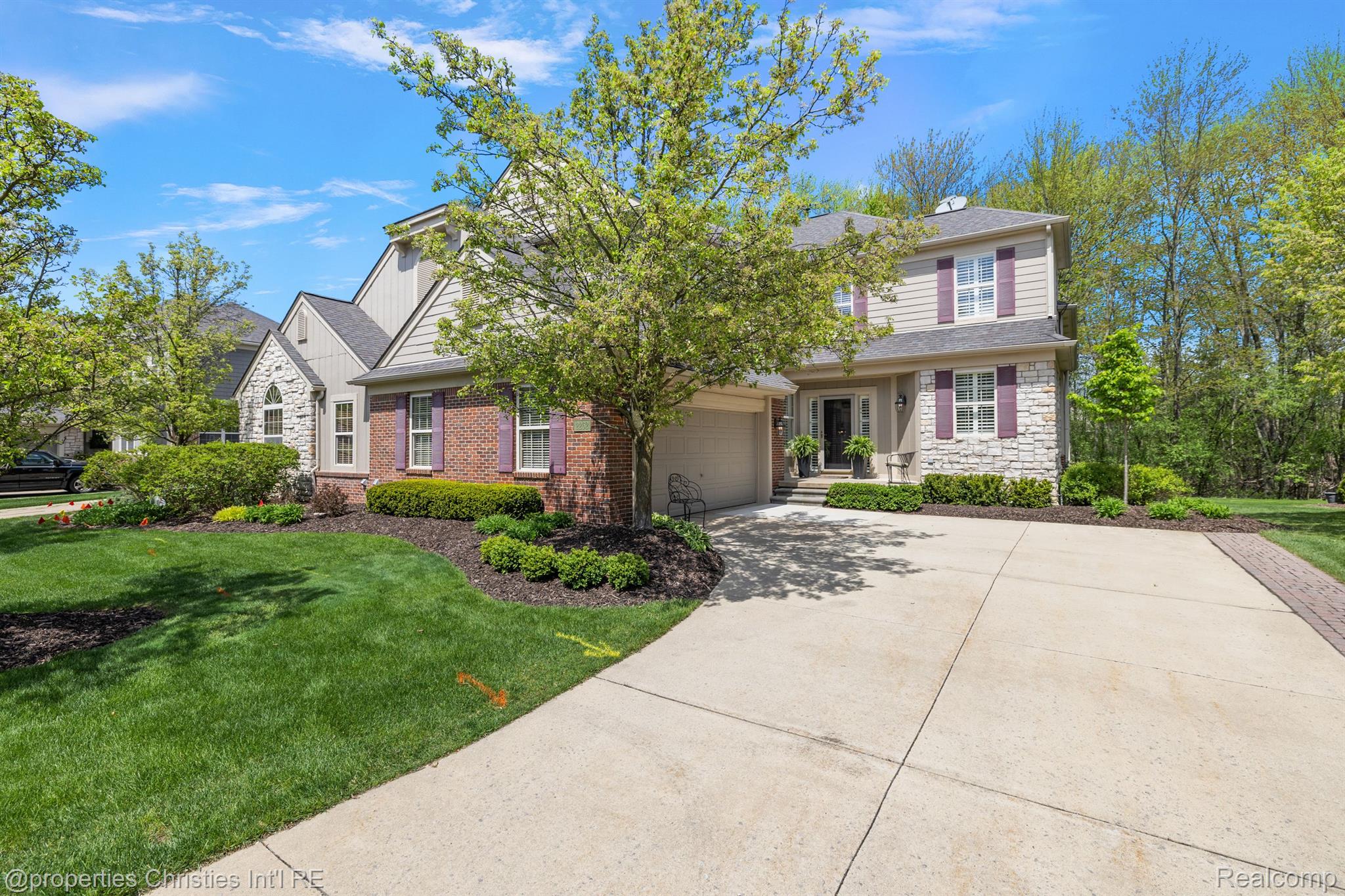 2262 PRESERVE Lane