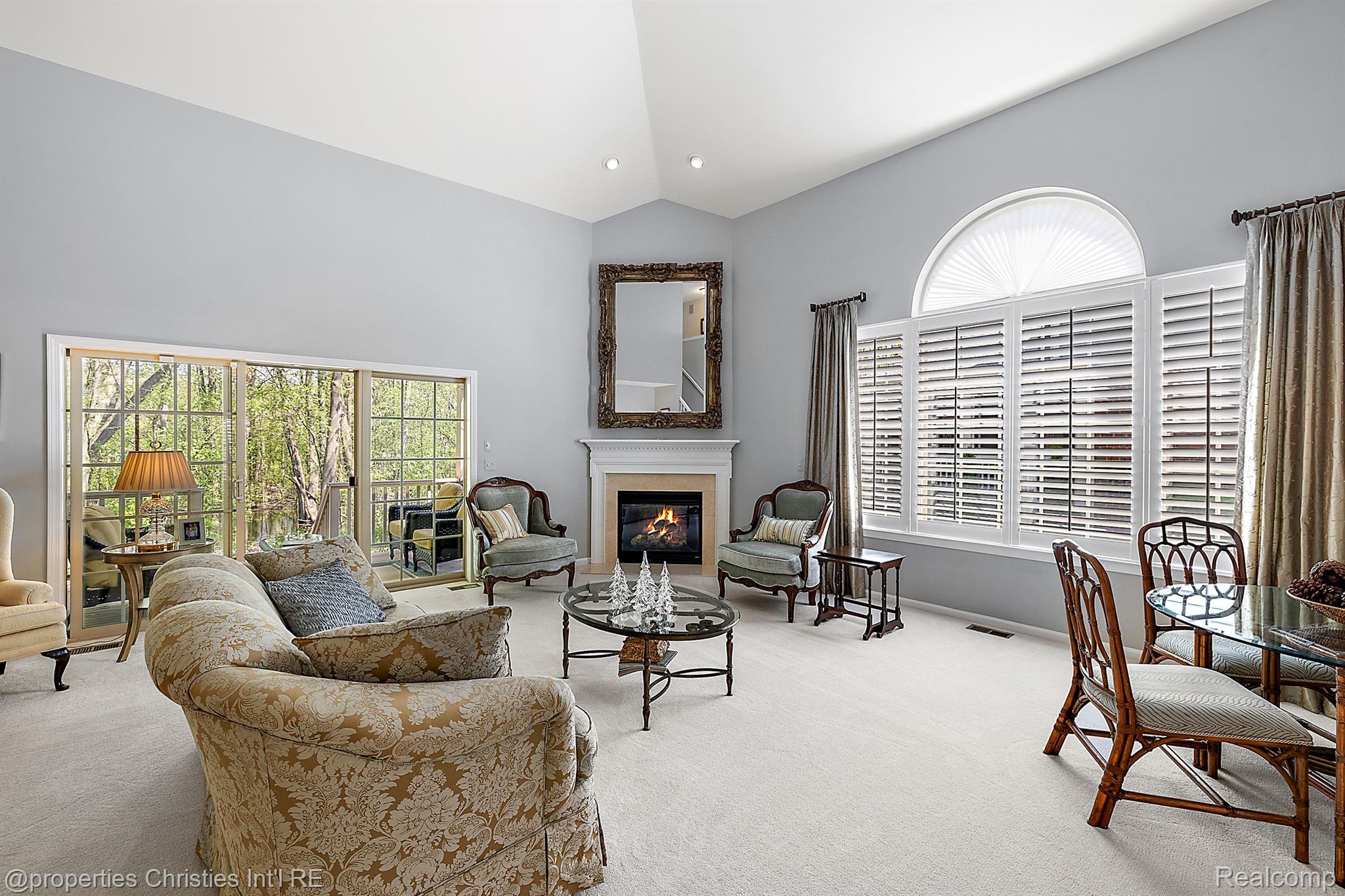 2262 PRESERVE Lane