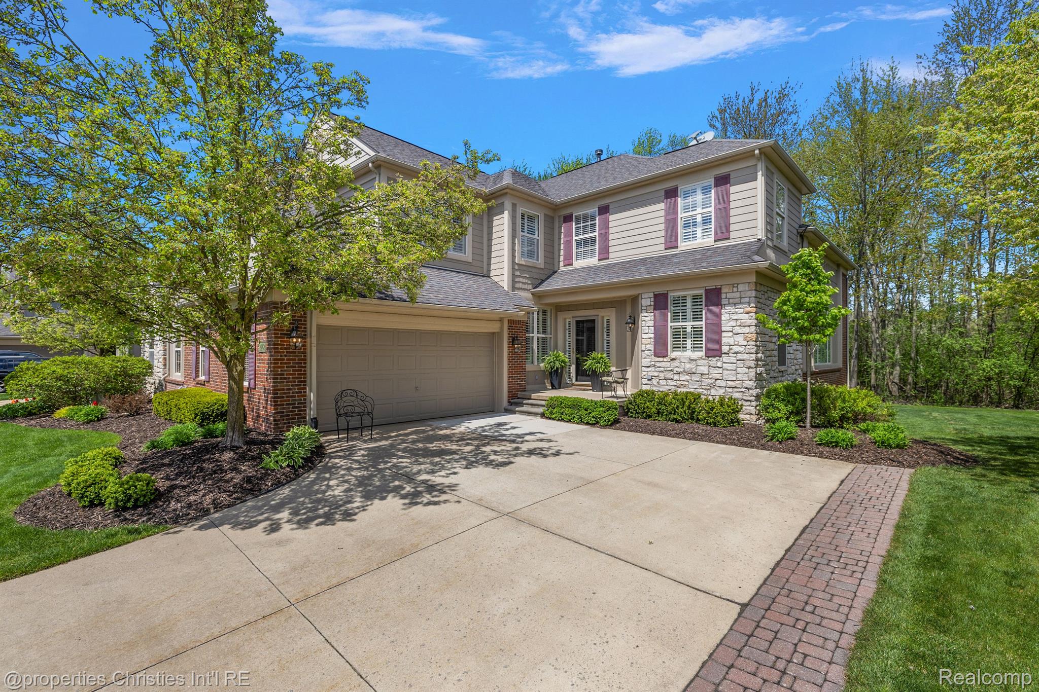 2262 PRESERVE Lane