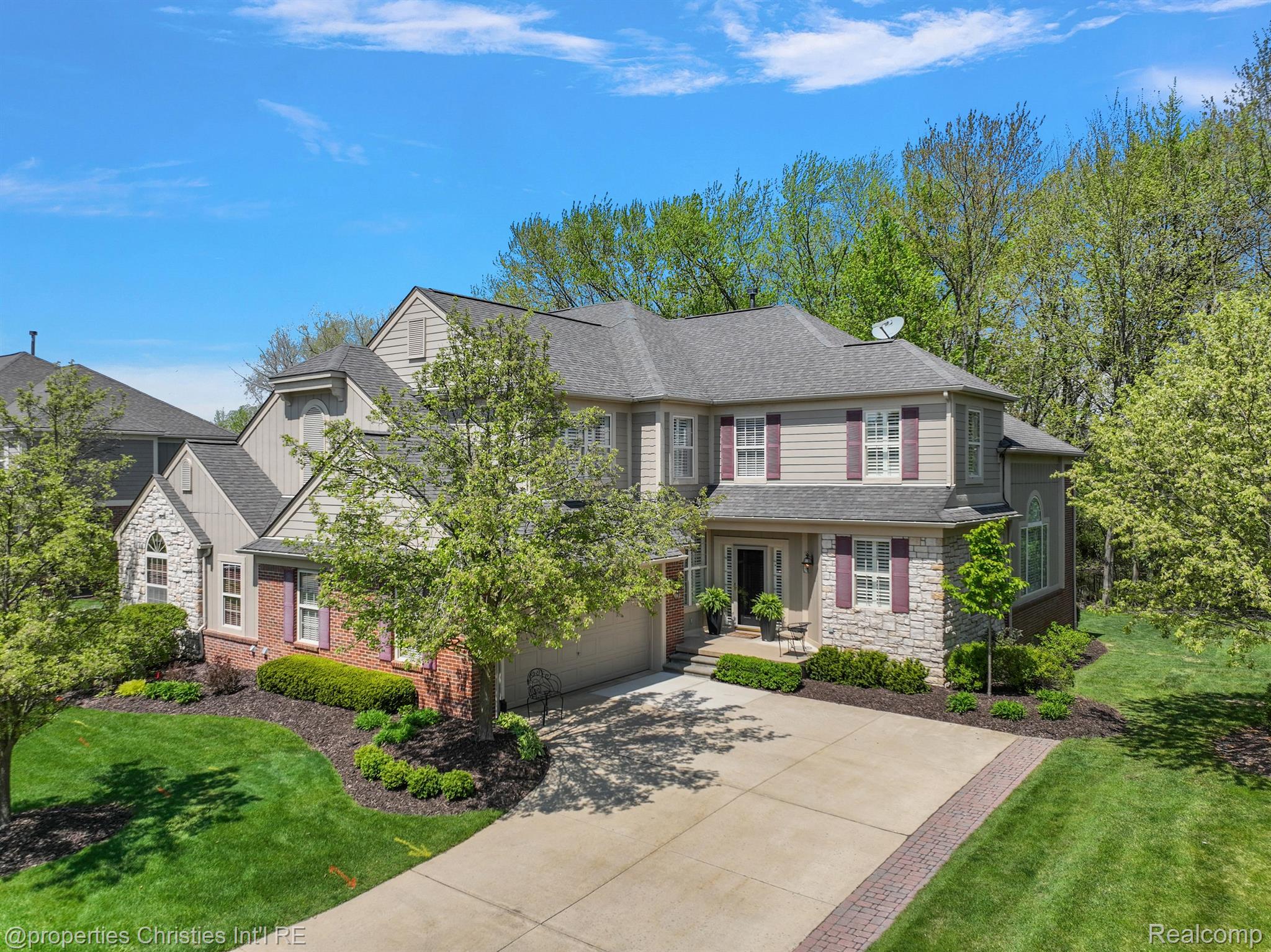 2262 PRESERVE Lane