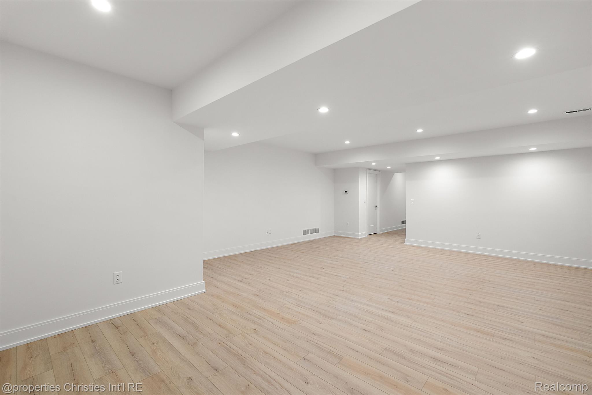 864 ANN Street