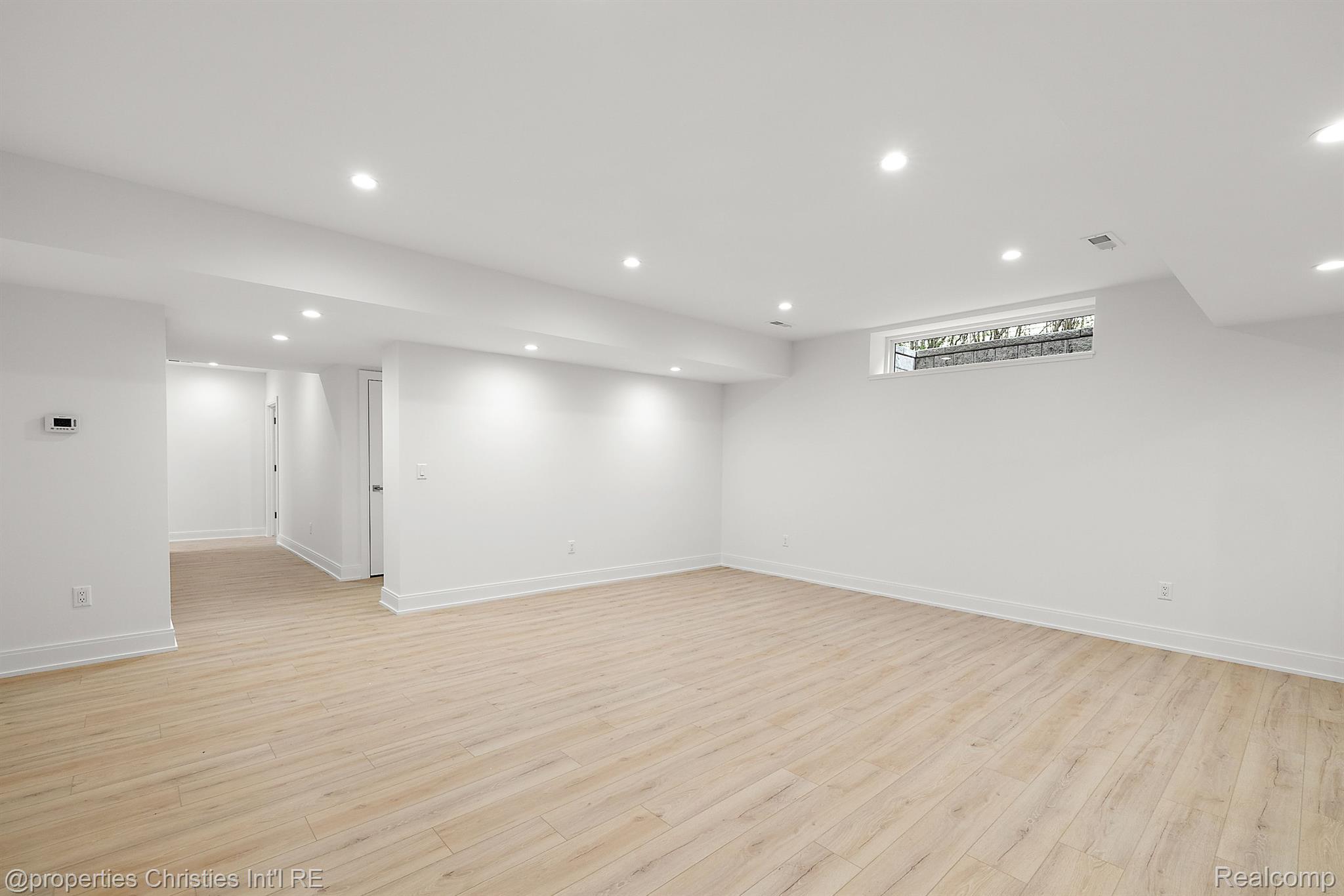 864 ANN Street