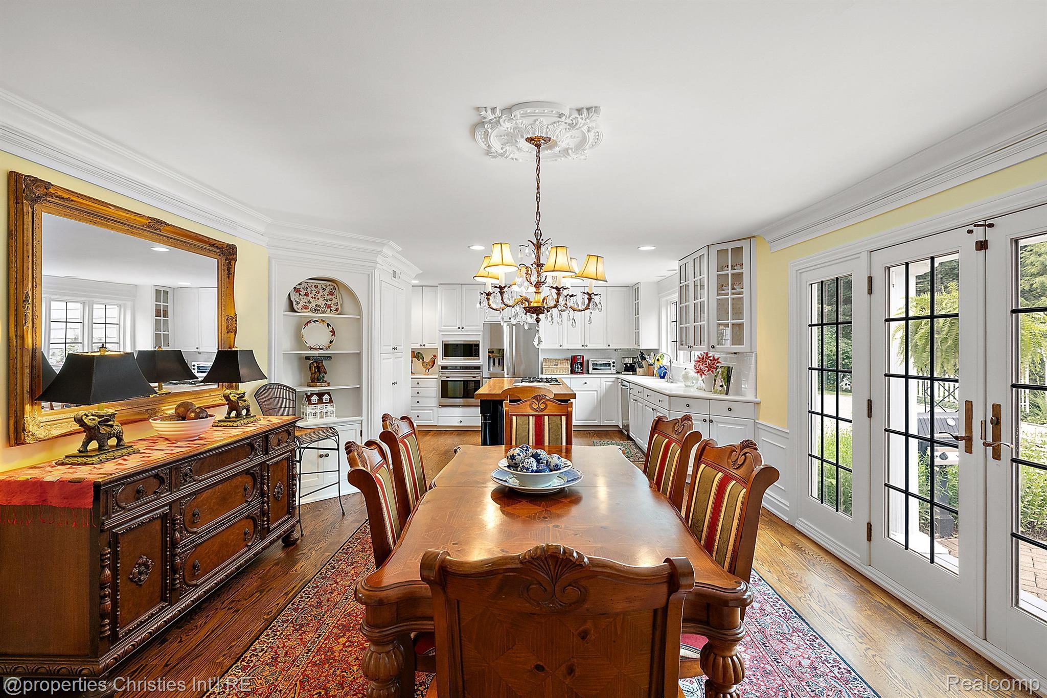275 BARDEN Road