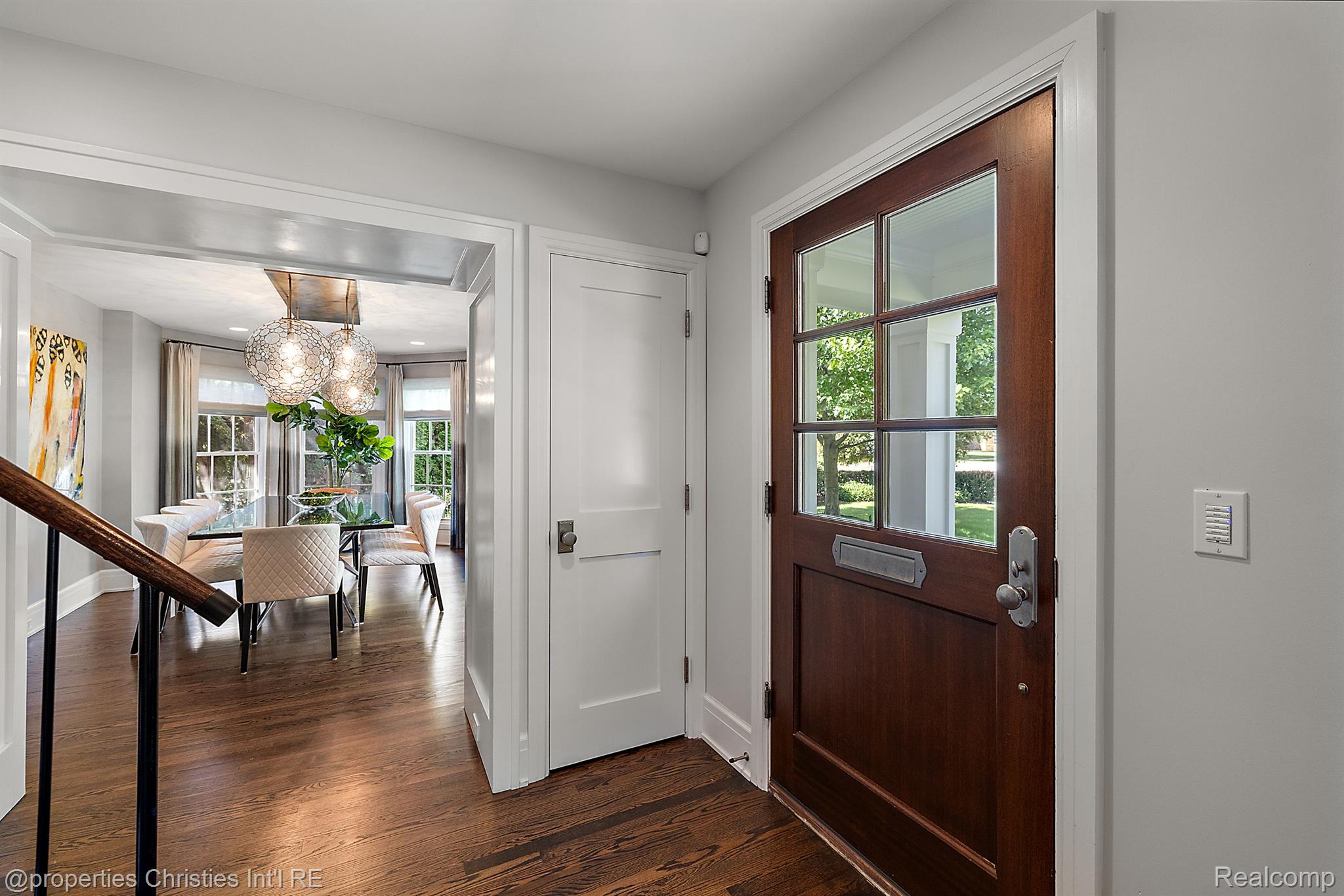 908 CHESTERFIELD Avenue